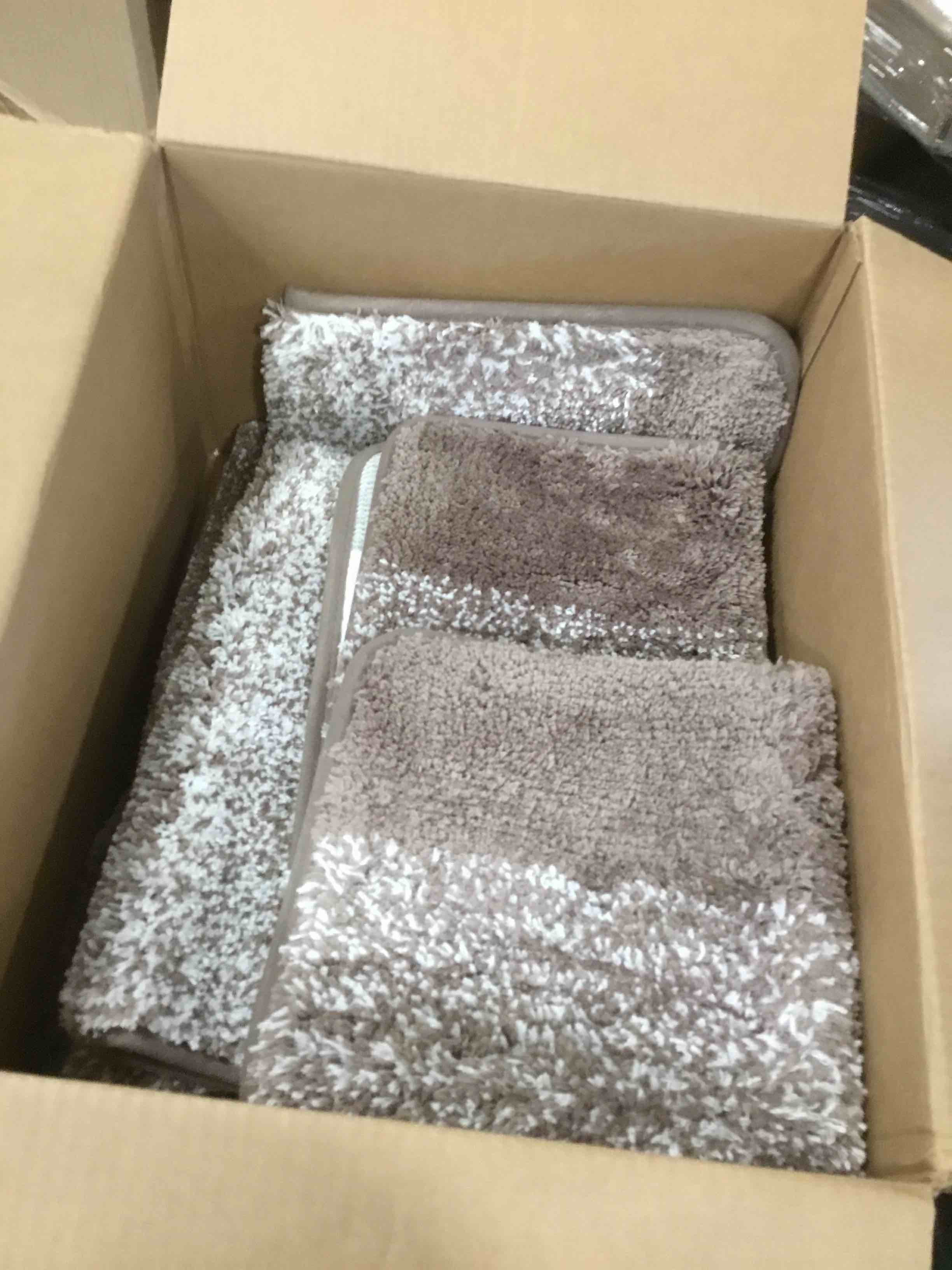 https://s3.amazonaws.com/lotting-images-prod/bidfta/RED5833322_1707071169069.jpeg