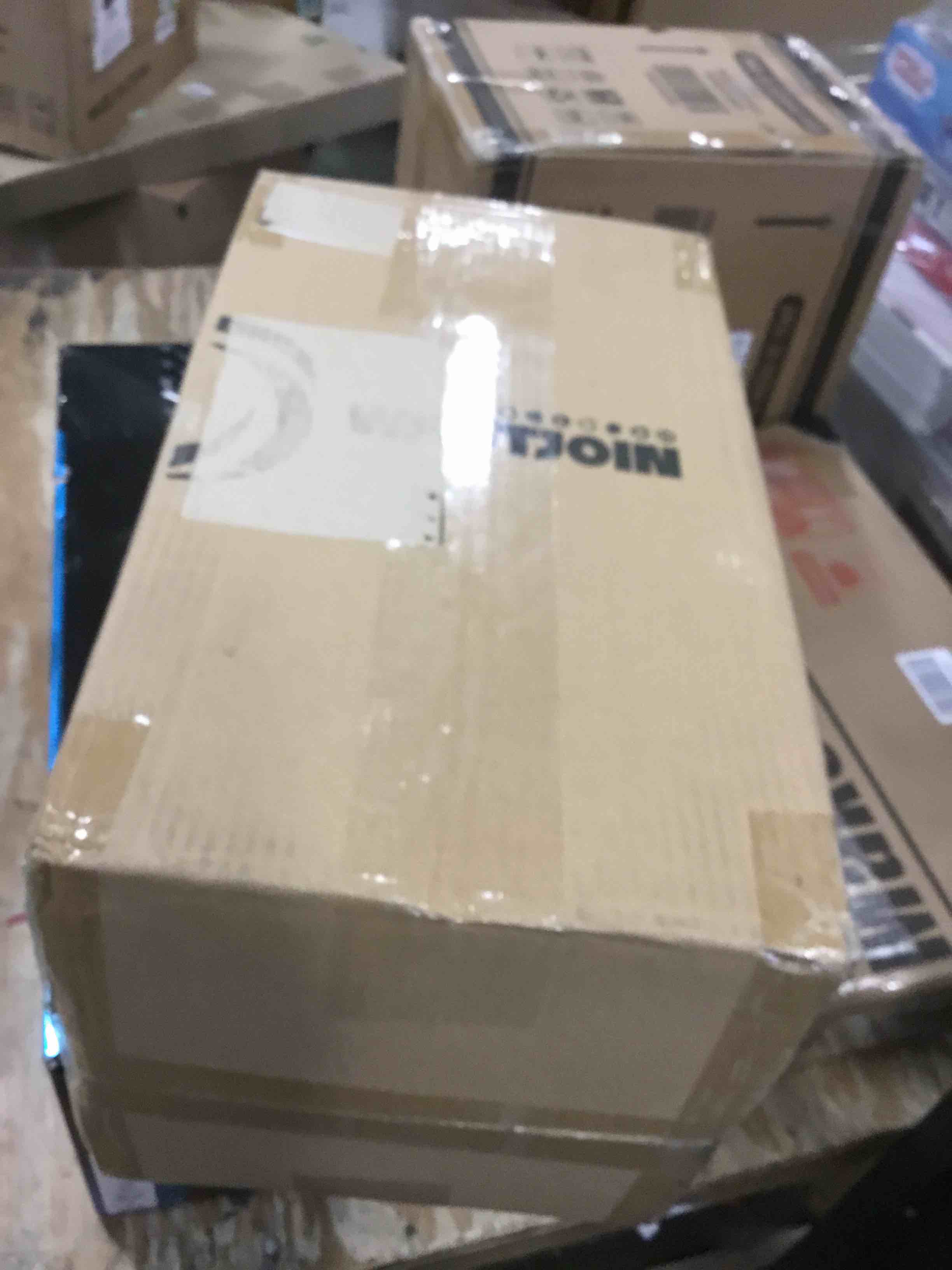 https://s3.amazonaws.com/lotting-images-prod/bidfta/RED5833710_1707237970971.jpeg