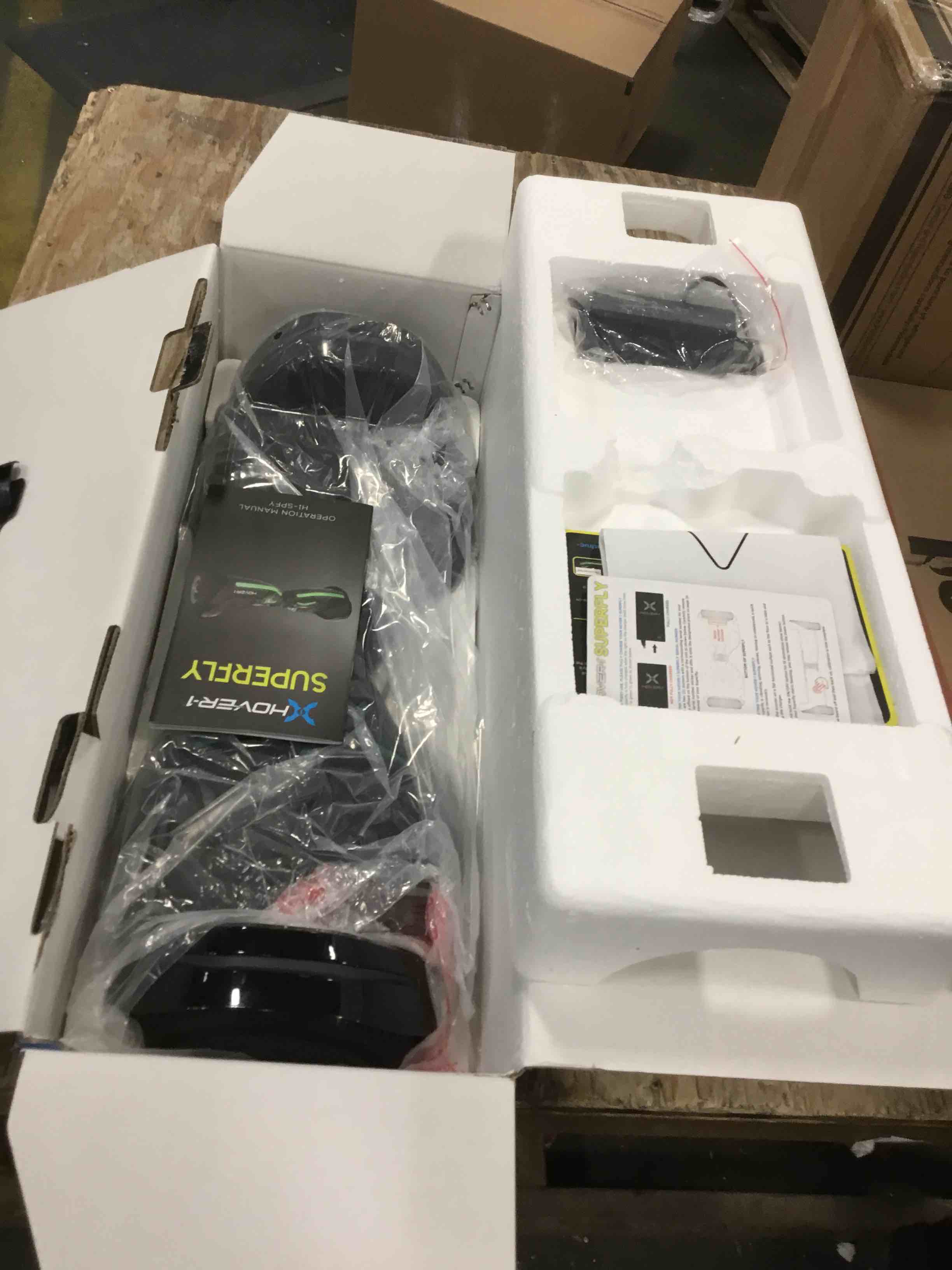 https://s3.amazonaws.com/lotting-images-prod/bidfta/RED5833711_1707238088820.jpeg