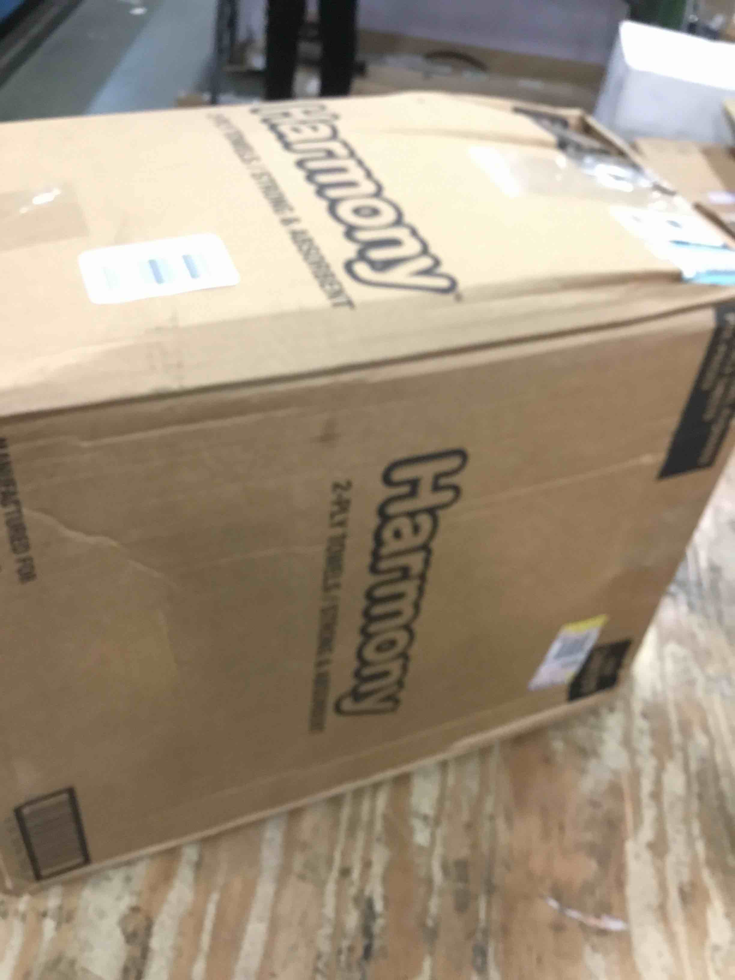 https://s3.amazonaws.com/lotting-images-prod/bidfta/RED5833837_1707310559813.jpeg
