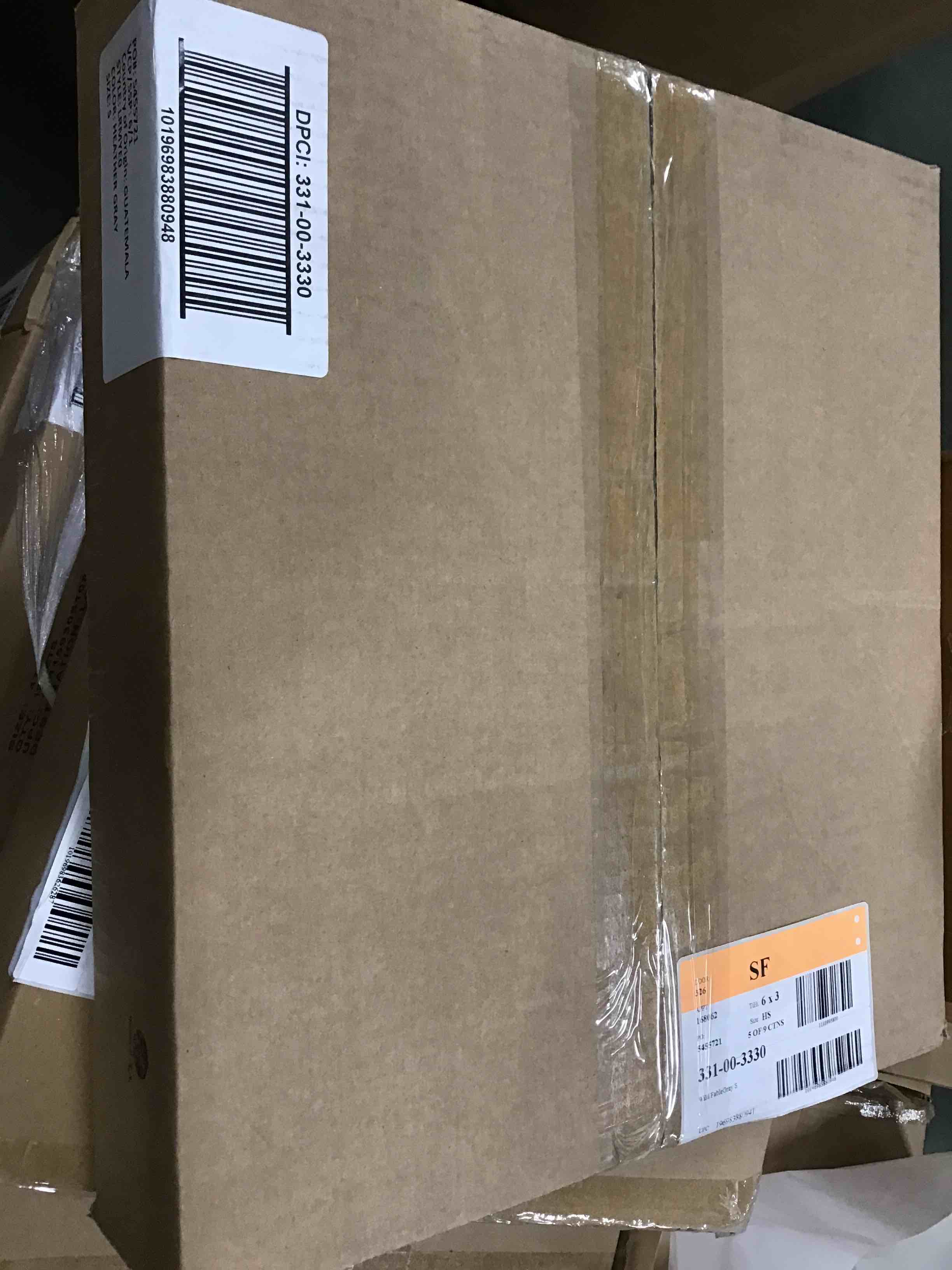 https://s3.amazonaws.com/lotting-images-prod/bidfta/RED5834174_1706618773396.jpeg