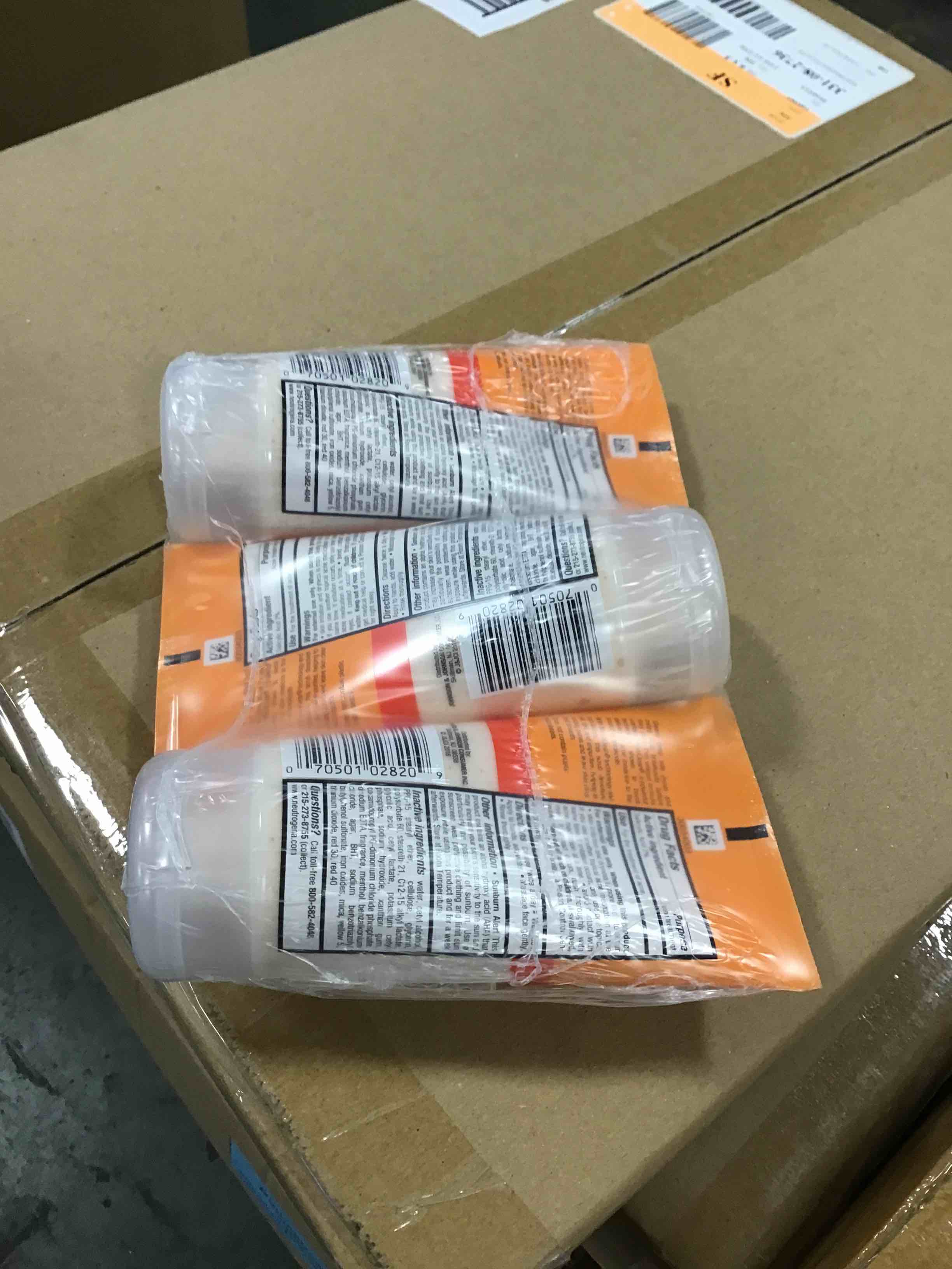 https://s3.amazonaws.com/lotting-images-prod/bidfta/RED5834192_1706620608118.jpeg
