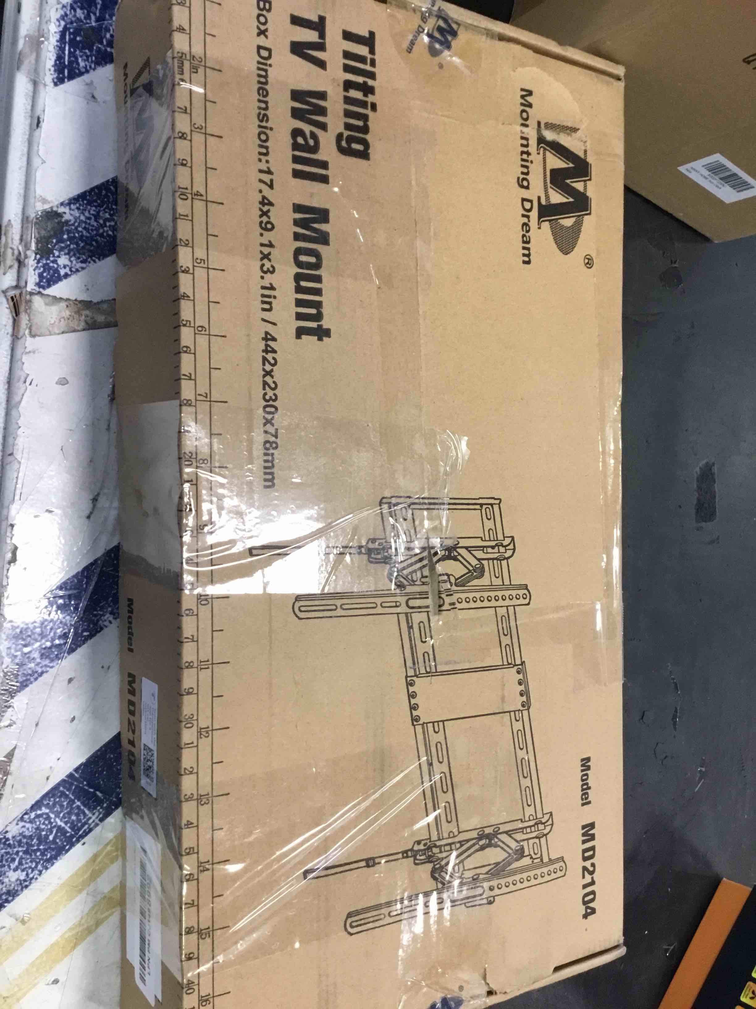 https://s3.amazonaws.com/lotting-images-prod/bidfta/RED5834799_1706803515376.jpeg