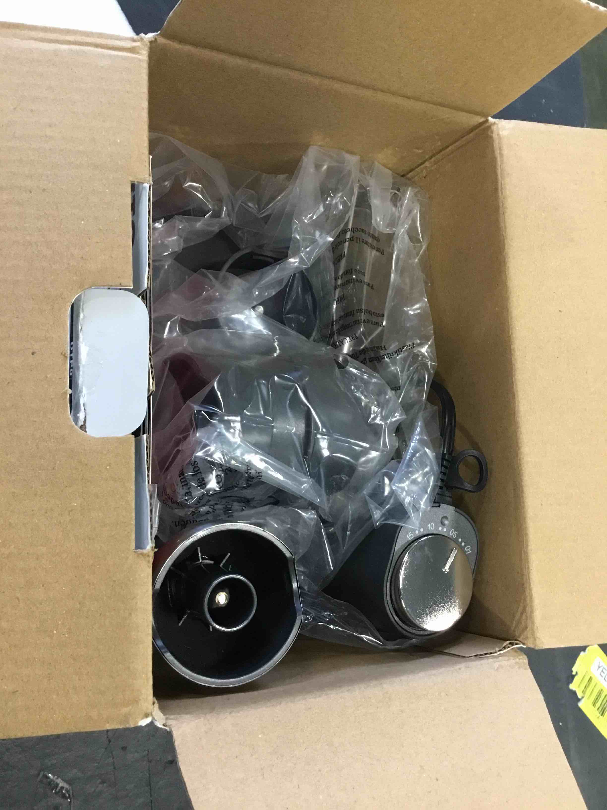 https://s3.amazonaws.com/lotting-images-prod/bidfta/RED5834802_1706803683383.jpeg