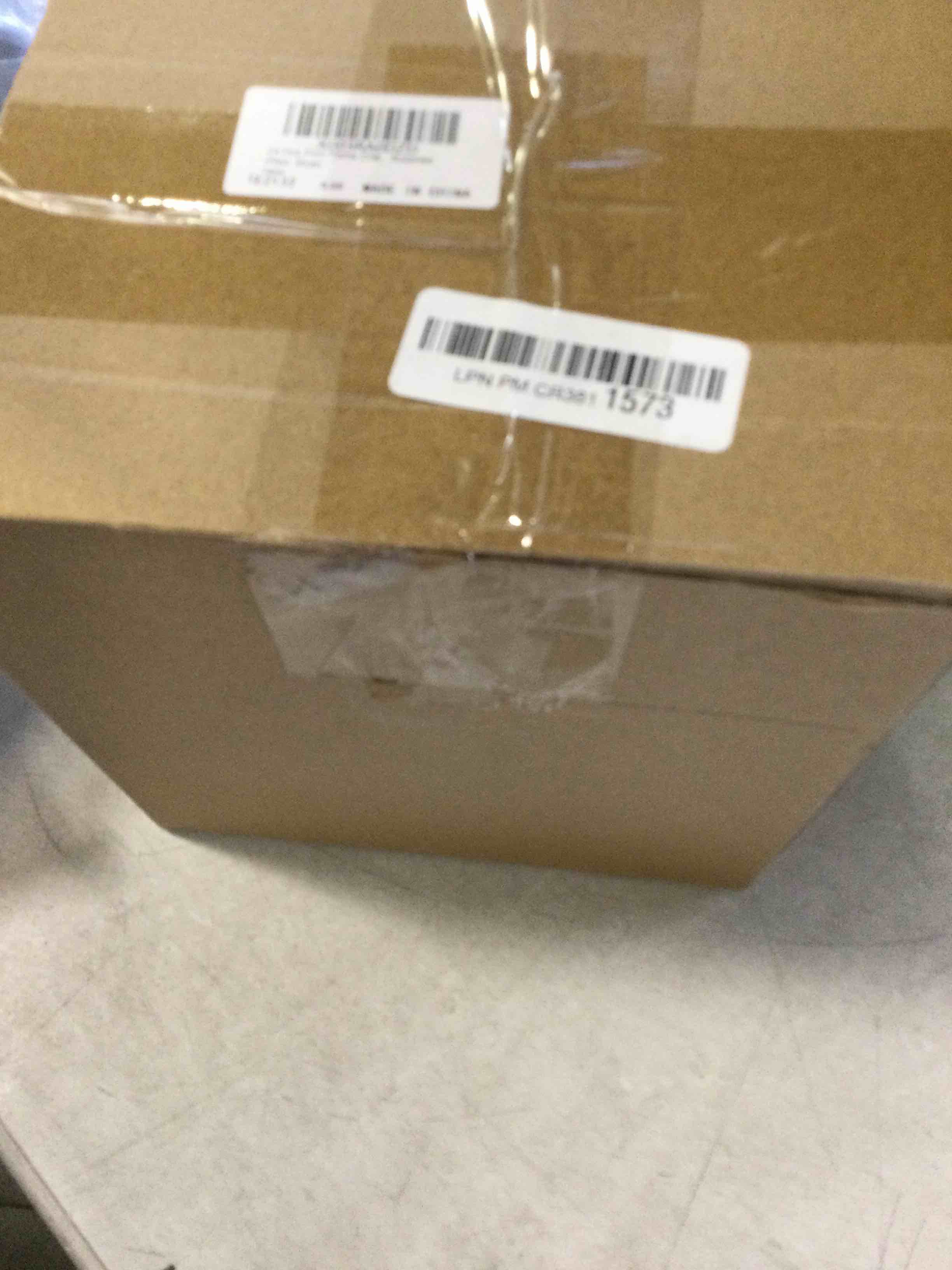 https://s3.amazonaws.com/lotting-images-prod/bidfta/RED5835390_1707163226811.jpeg