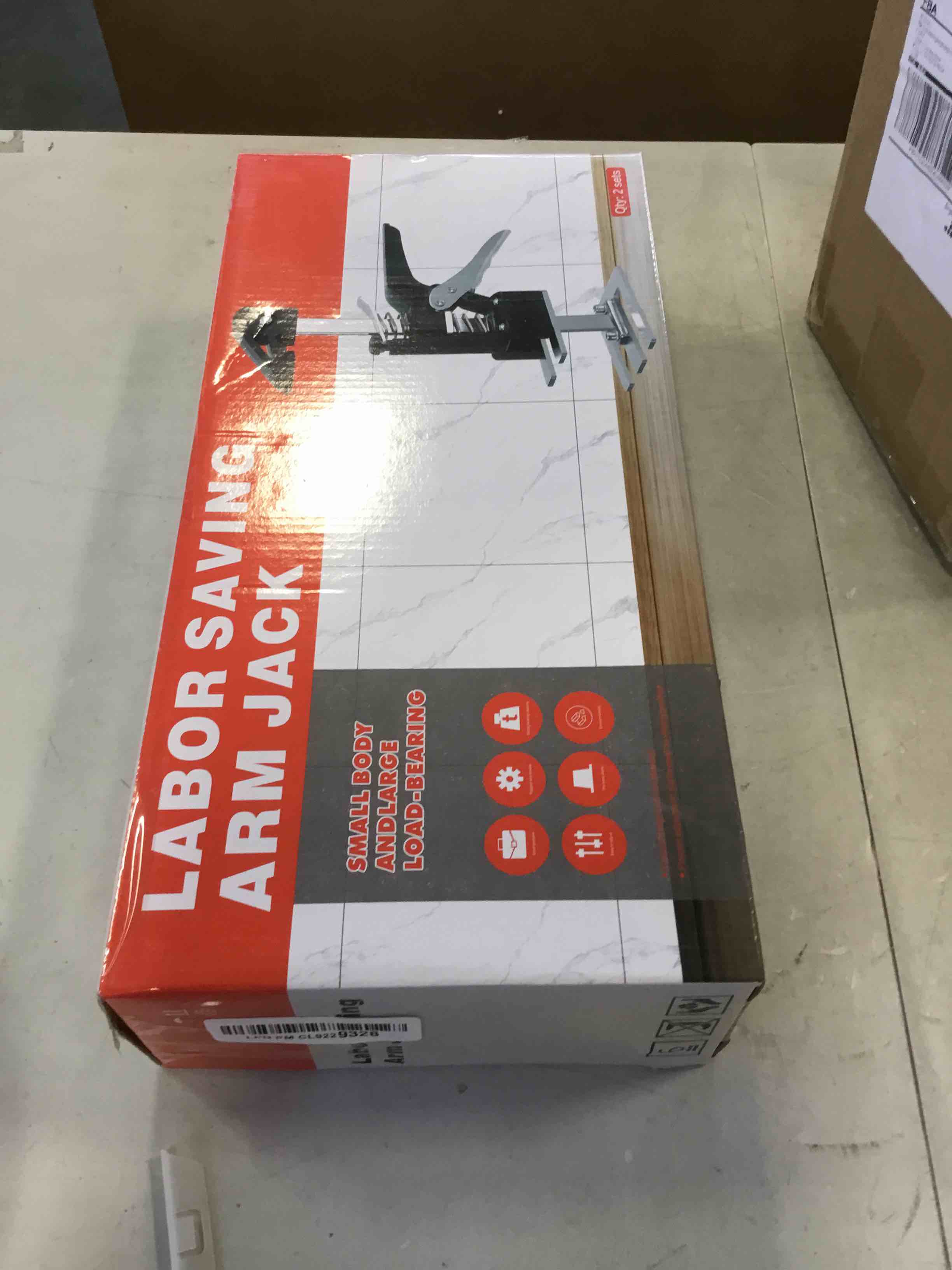 https://s3.amazonaws.com/lotting-images-prod/bidfta/RED5835974_1706805347467.jpeg