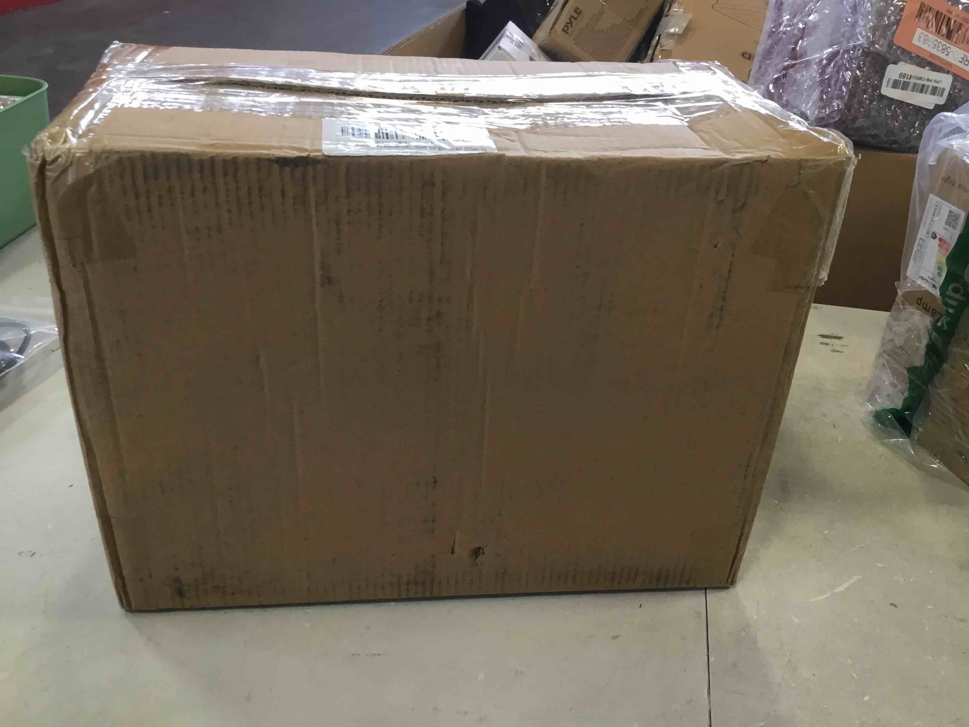 https://s3.amazonaws.com/lotting-images-prod/bidfta/RED5835984_1706806600621.jpeg