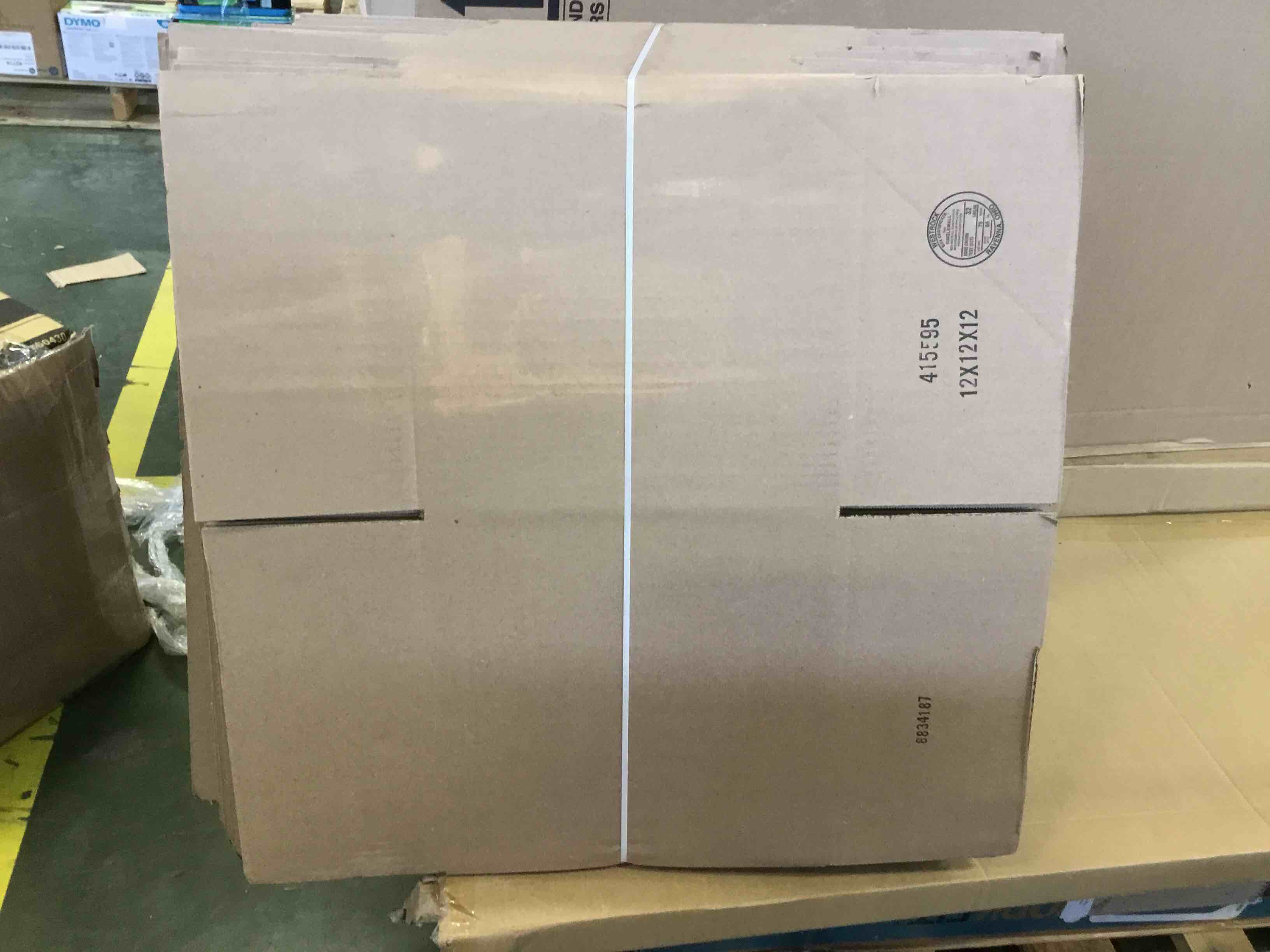 https://s3.amazonaws.com/lotting-images-prod/bidfta/RED5836931_1707248140316.jpeg