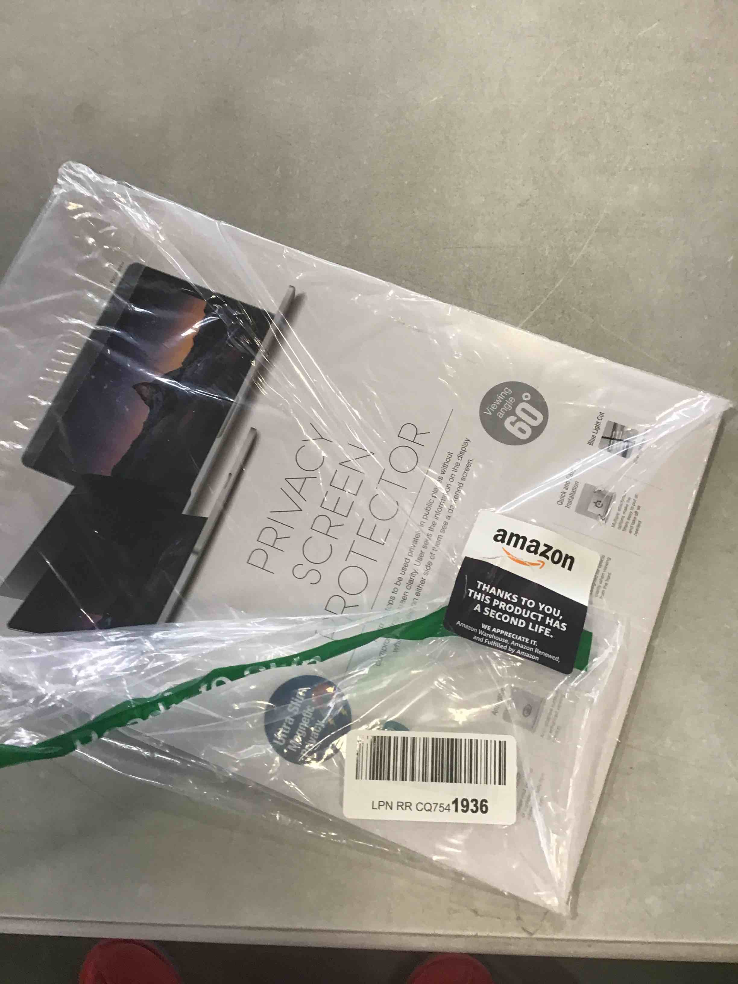 https://s3.amazonaws.com/lotting-images-prod/bidfta/RED5838358_1708547907928.jpeg