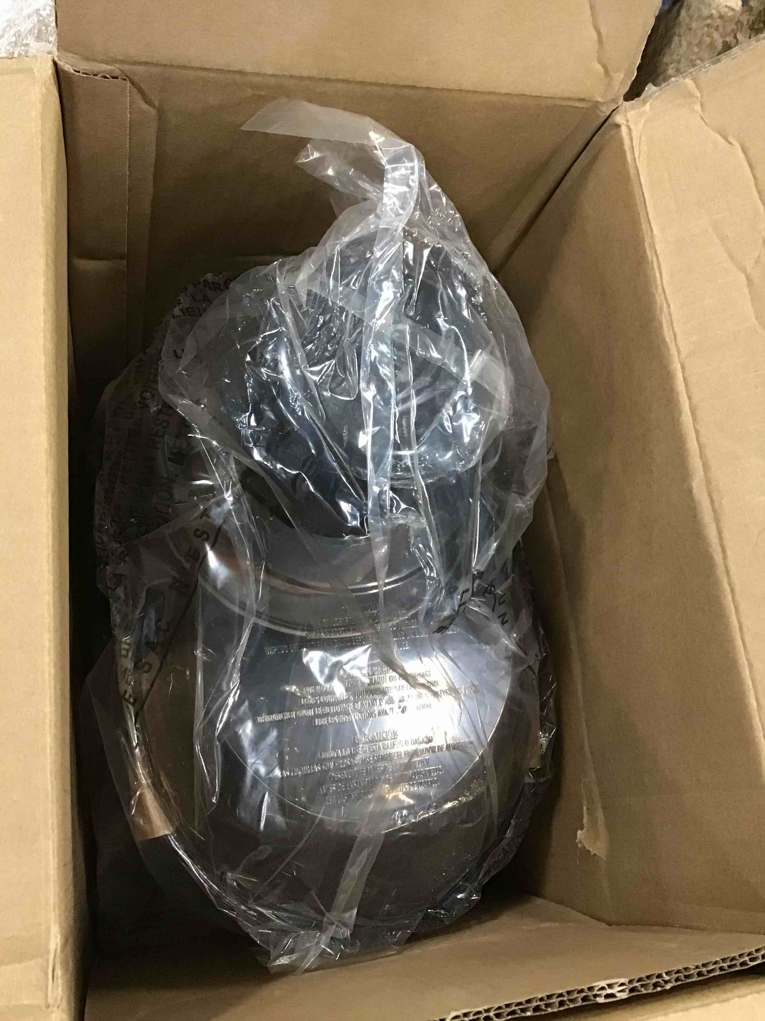 https://s3.amazonaws.com/lotting-images-prod/bidfta/RED5839589_1707586988934.jpeg