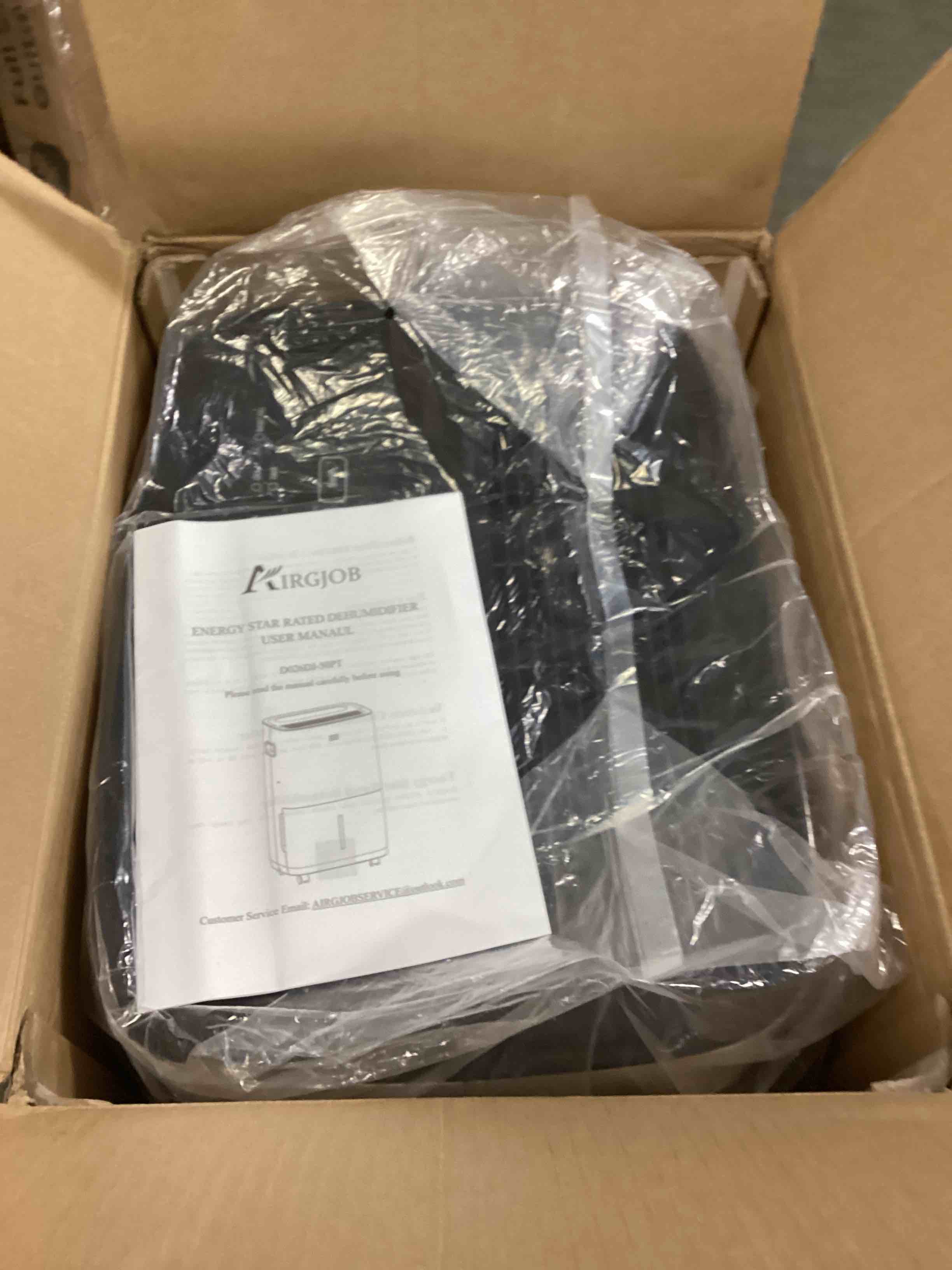 https://s3.amazonaws.com/lotting-images-prod/bidfta/RED5840580_1706013058849.jpeg