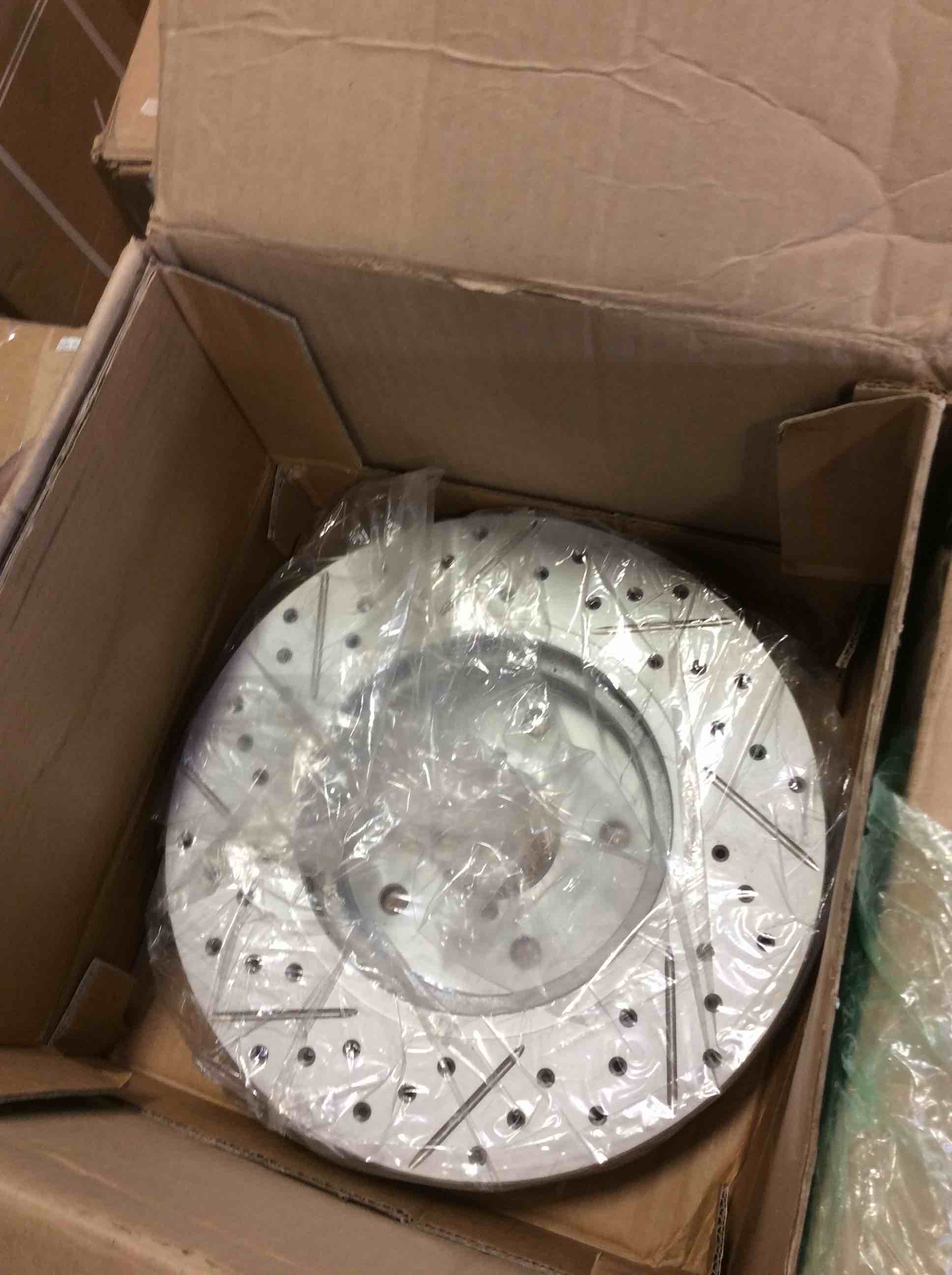 https://s3.amazonaws.com/lotting-images-prod/bidfta/RED5841595_1705957892277.jpeg