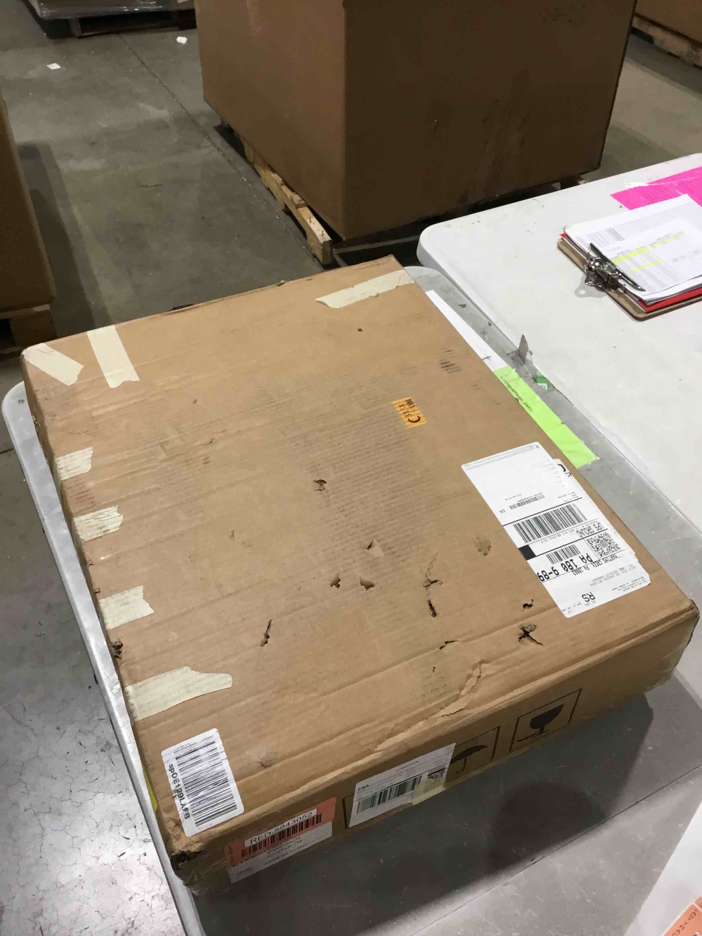 https://s3.amazonaws.com/lotting-images-prod/bidfta/RED5843052_1741271984160.jpeg