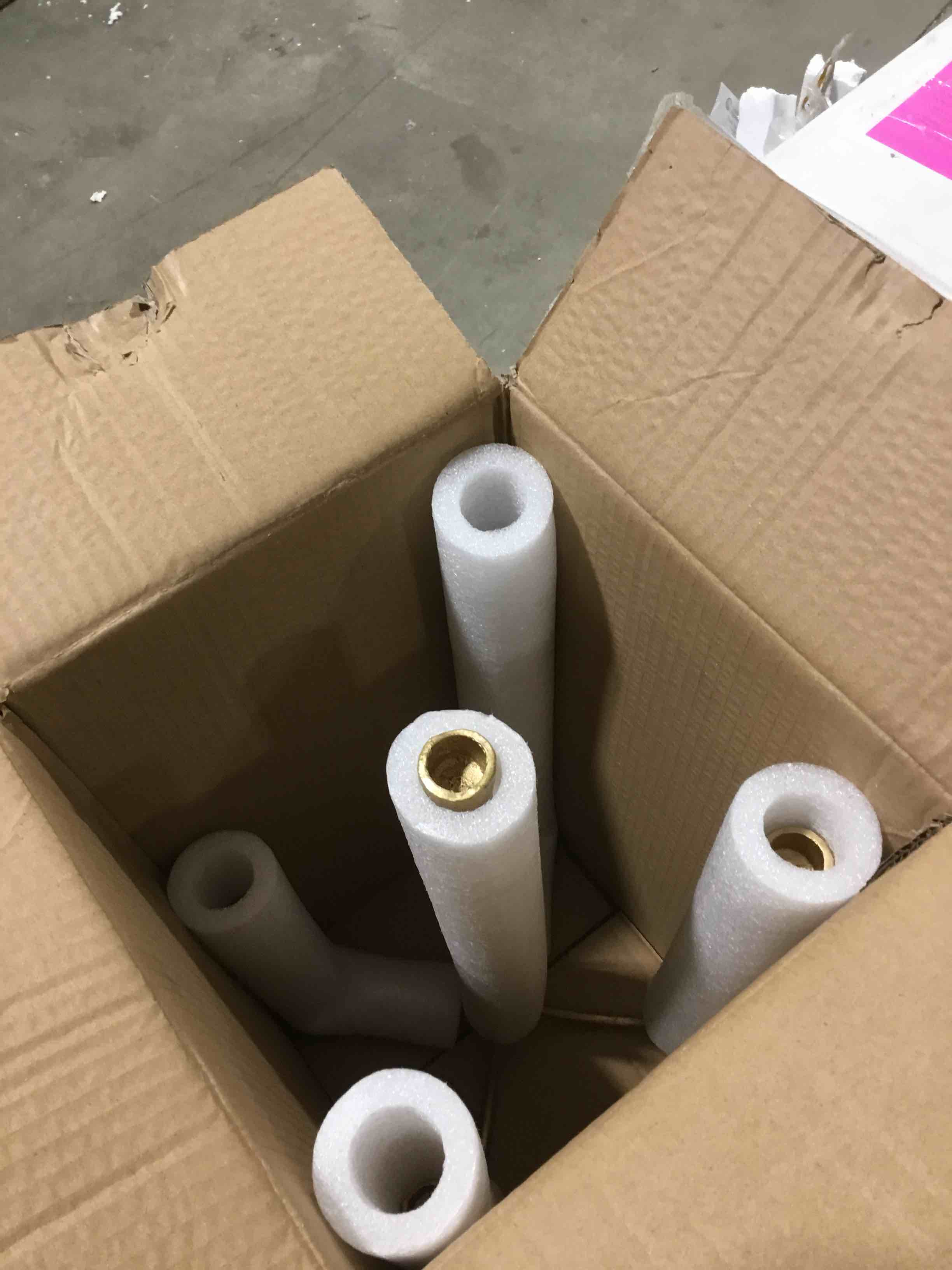 https://s3.amazonaws.com/lotting-images-prod/bidfta/RED5843260_1742218379499.jpeg