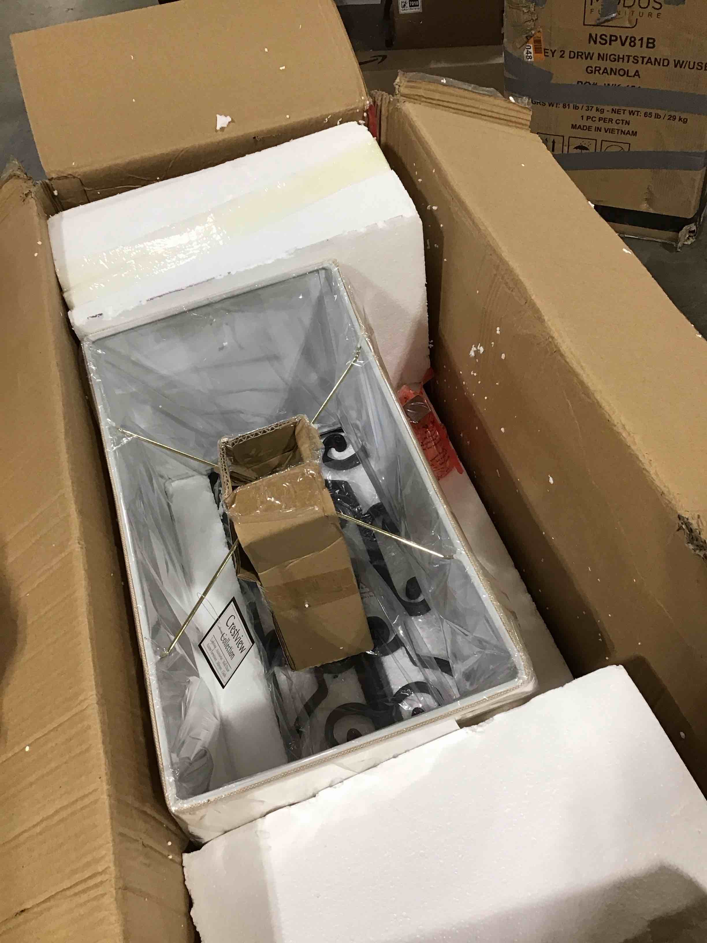 https://s3.amazonaws.com/lotting-images-prod/bidfta/RED5843618_1742484491409.jpeg