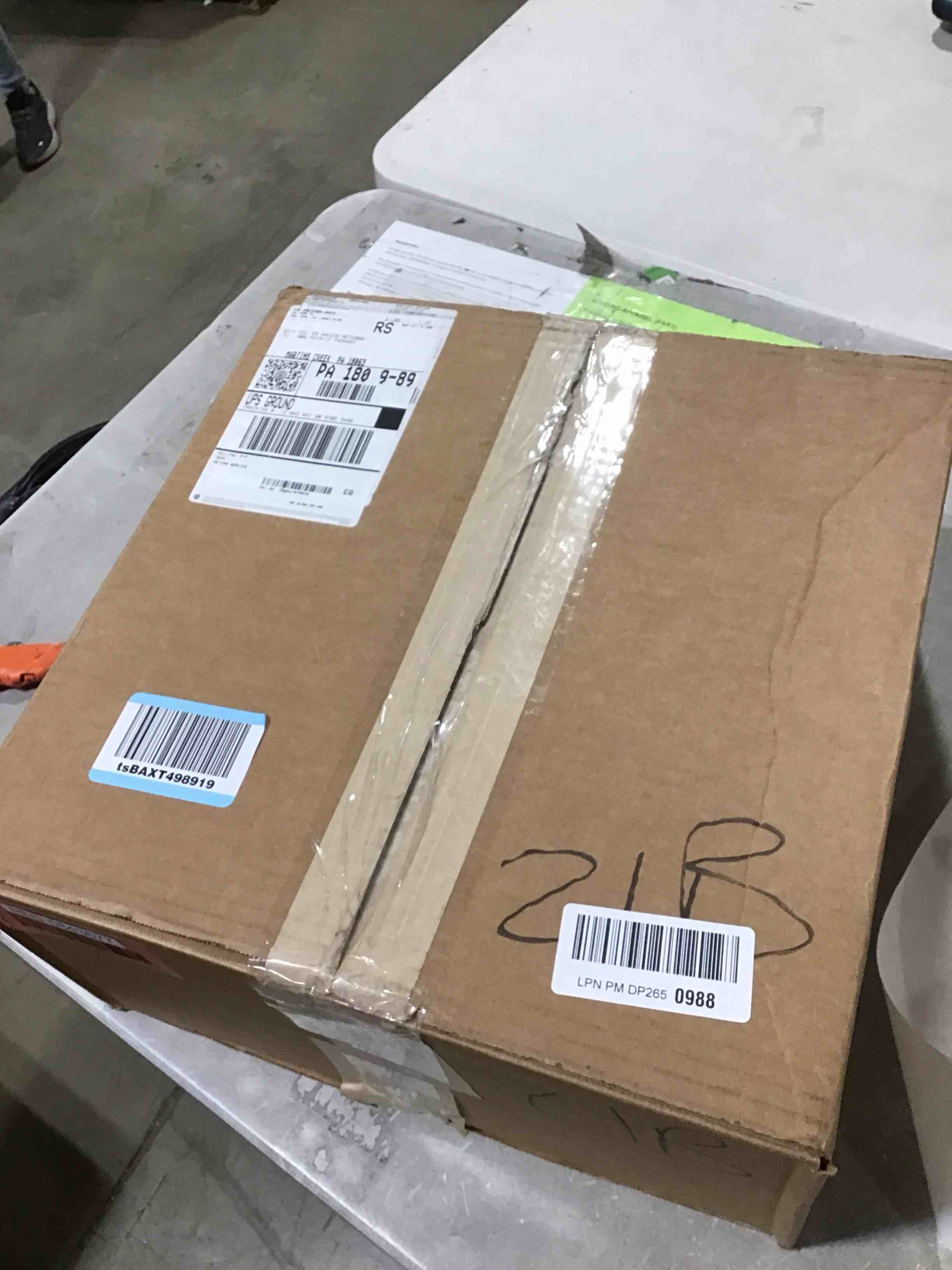 https://s3.amazonaws.com/lotting-images-prod/bidfta/RED5843677_1742497895127.jpeg