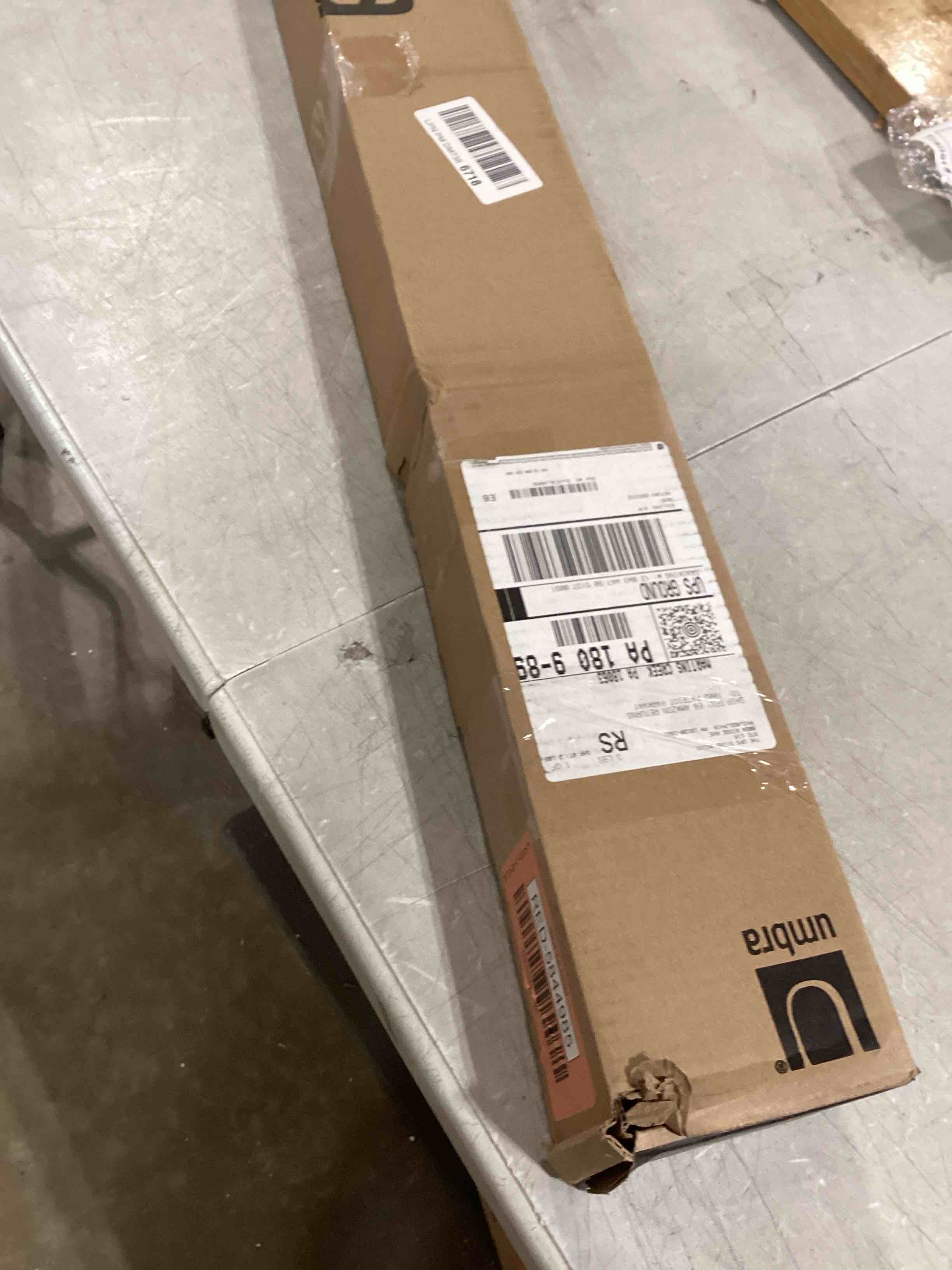 https://s3.amazonaws.com/lotting-images-prod/bidfta/RED5844985_1741799697155.jpeg