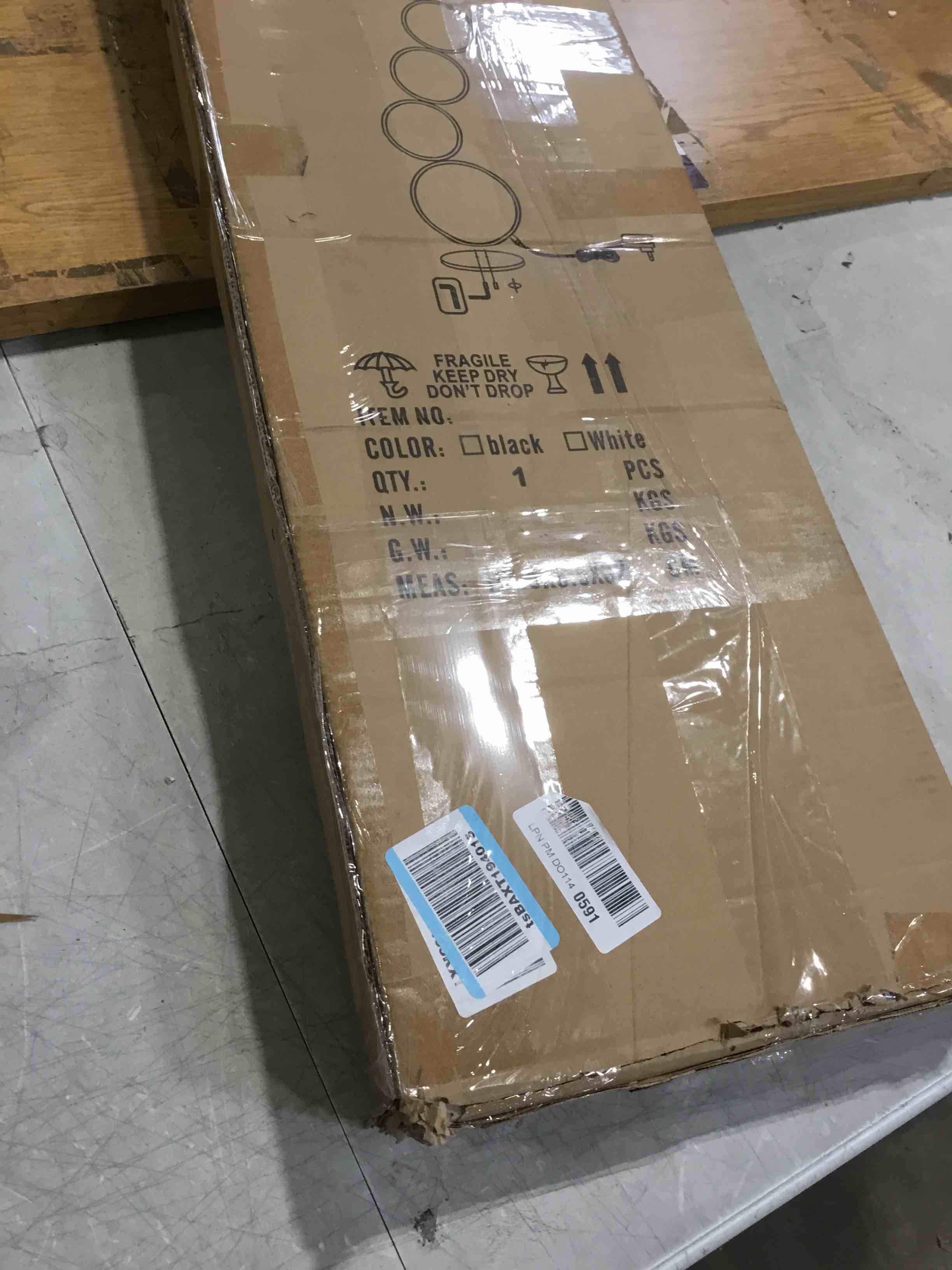 https://s3.amazonaws.com/lotting-images-prod/bidfta/RED5845080_1742236683841.jpeg