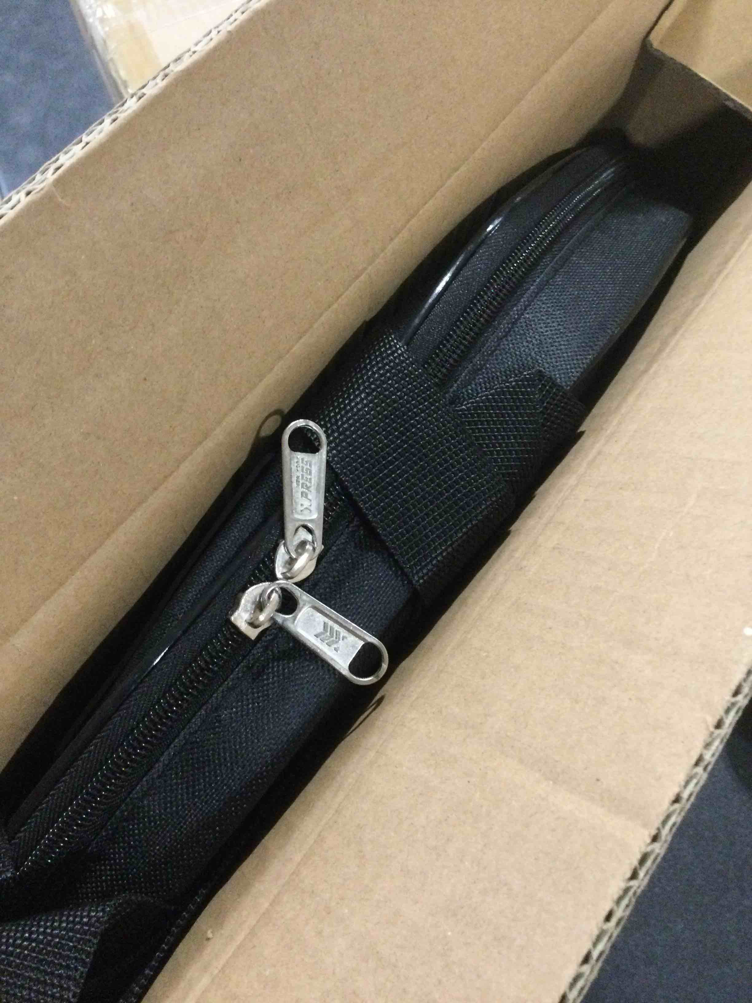 https://s3.amazonaws.com/lotting-images-prod/bidfta/RED5845982_1741269012718.jpeg