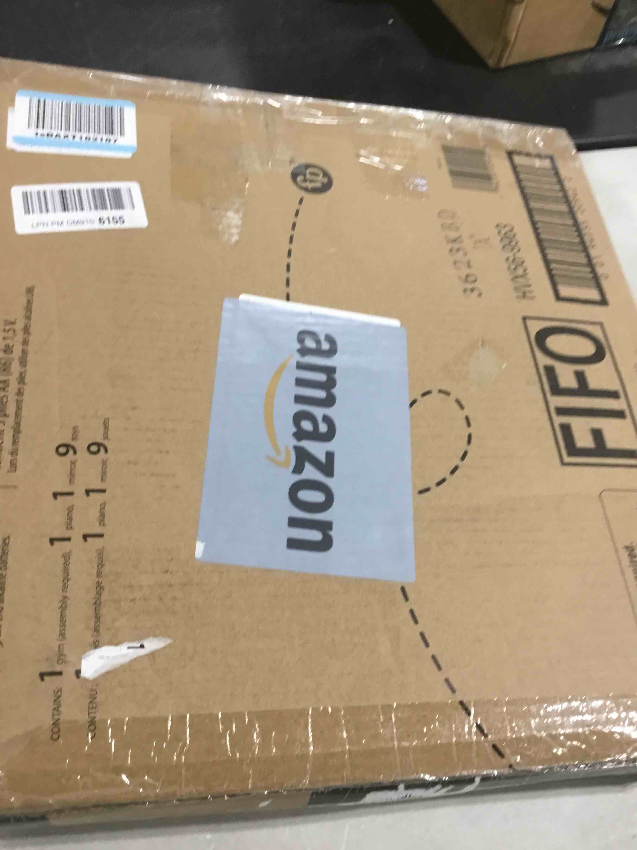 https://s3.amazonaws.com/lotting-images-prod/bidfta/RED5846168_1741351074409.jpeg