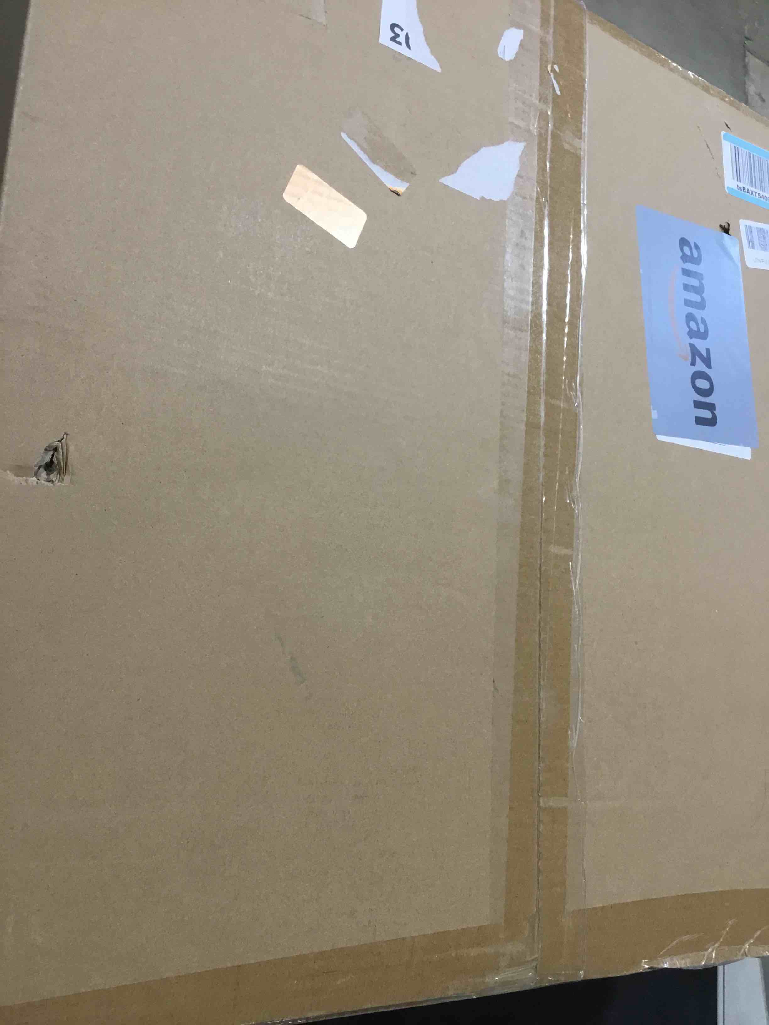 https://s3.amazonaws.com/lotting-images-prod/bidfta/RED5846257_1741357424677.jpeg
