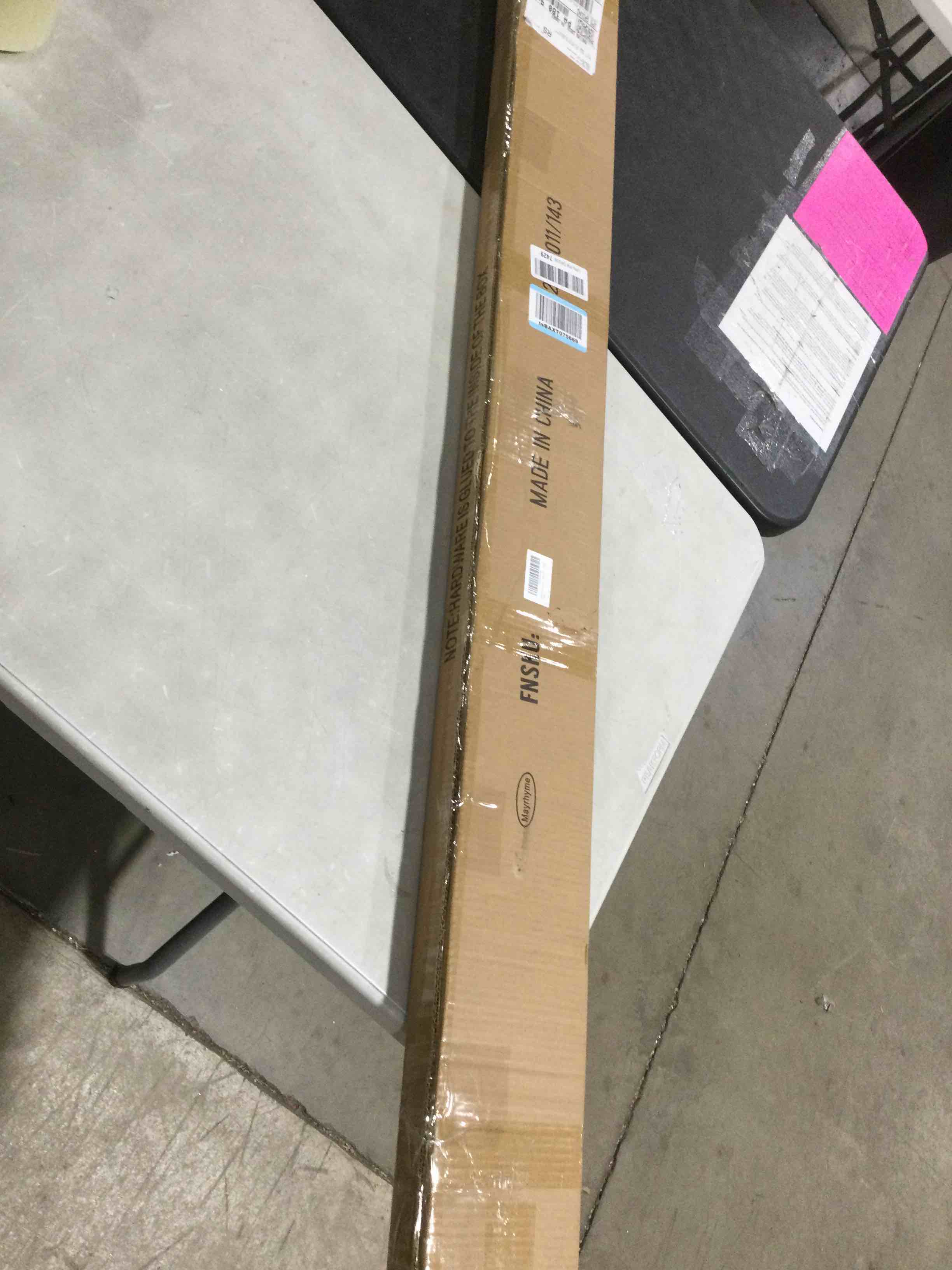 https://s3.amazonaws.com/lotting-images-prod/bidfta/RED5846367_1741610918531.jpeg