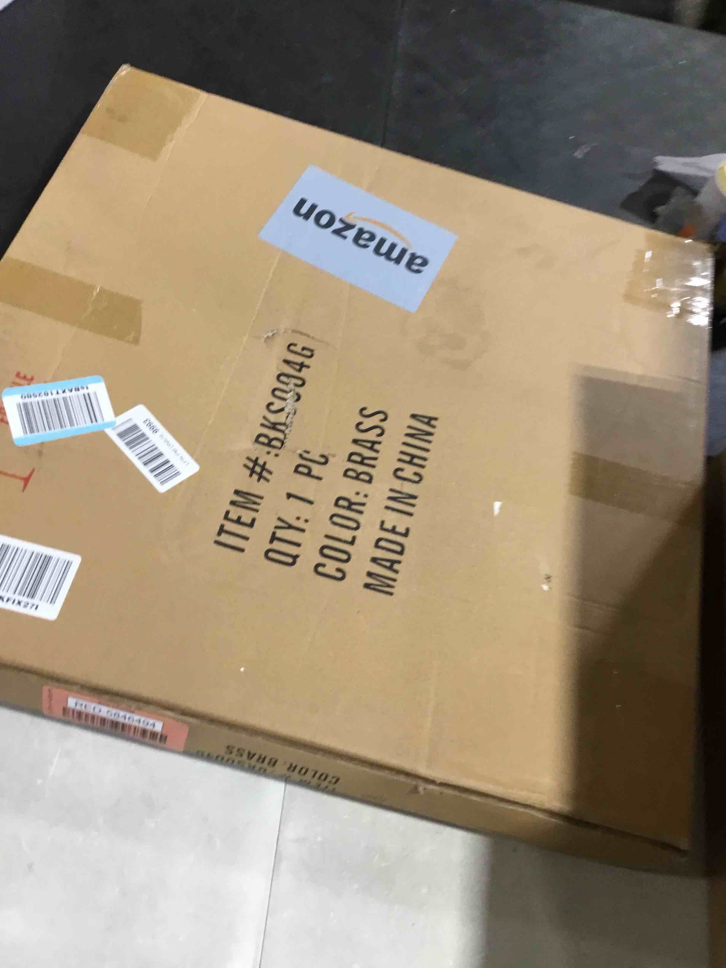 https://s3.amazonaws.com/lotting-images-prod/bidfta/RED5846494_1741634107320.jpeg