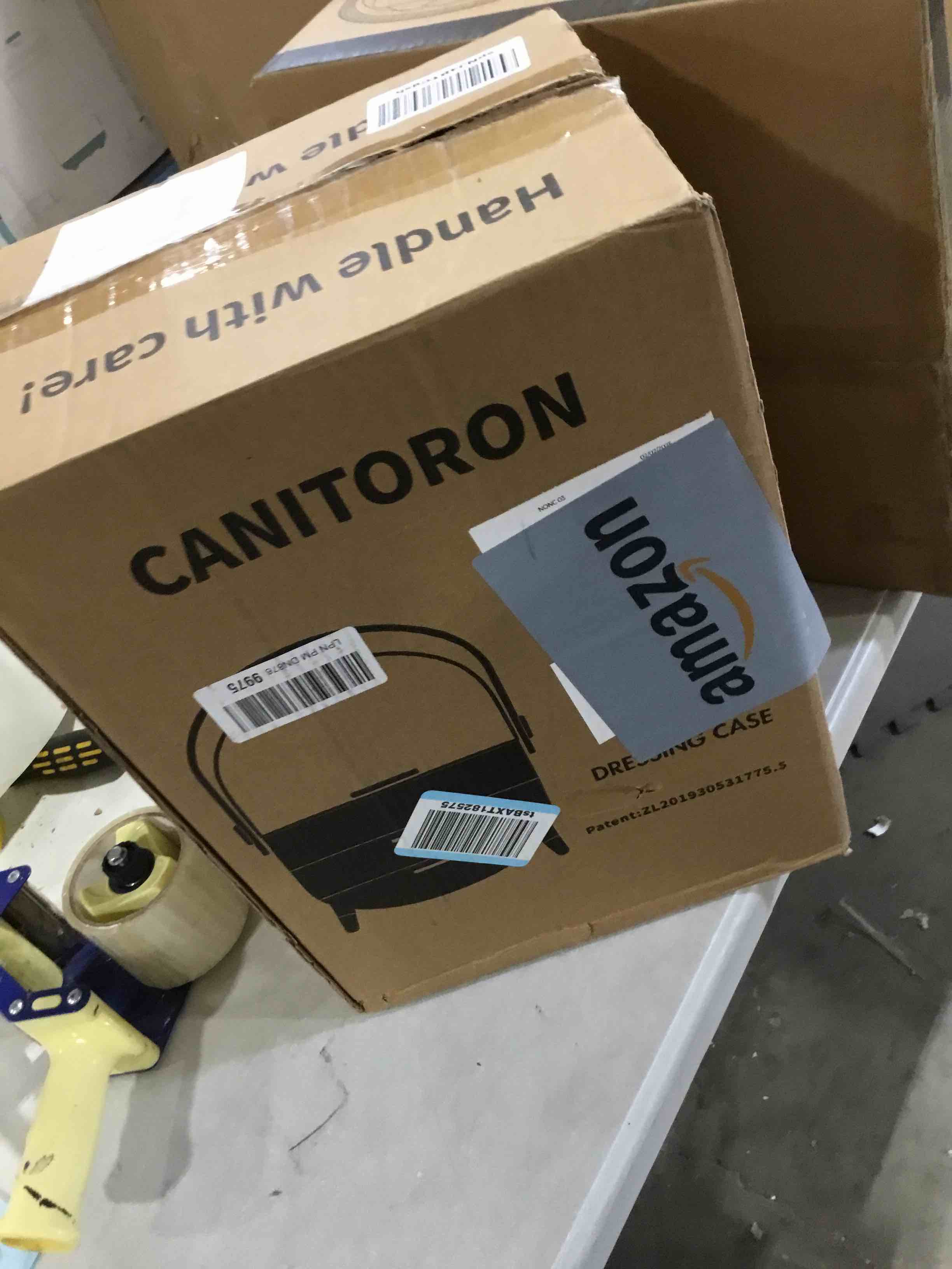 https://s3.amazonaws.com/lotting-images-prod/bidfta/RED5846507_1741634916437.jpeg