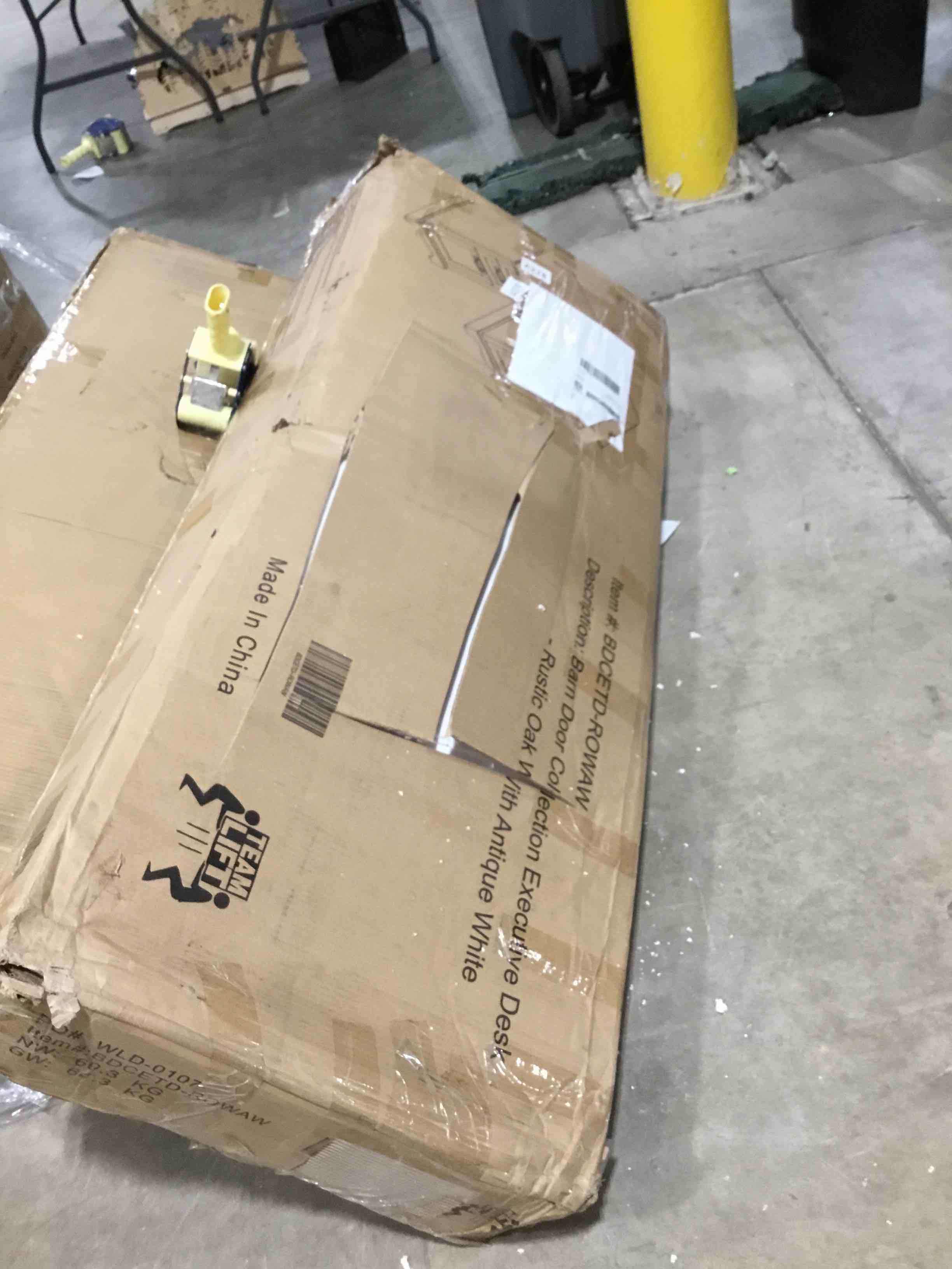 https://s3.amazonaws.com/lotting-images-prod/bidfta/RED5846664_1741706791960.jpeg