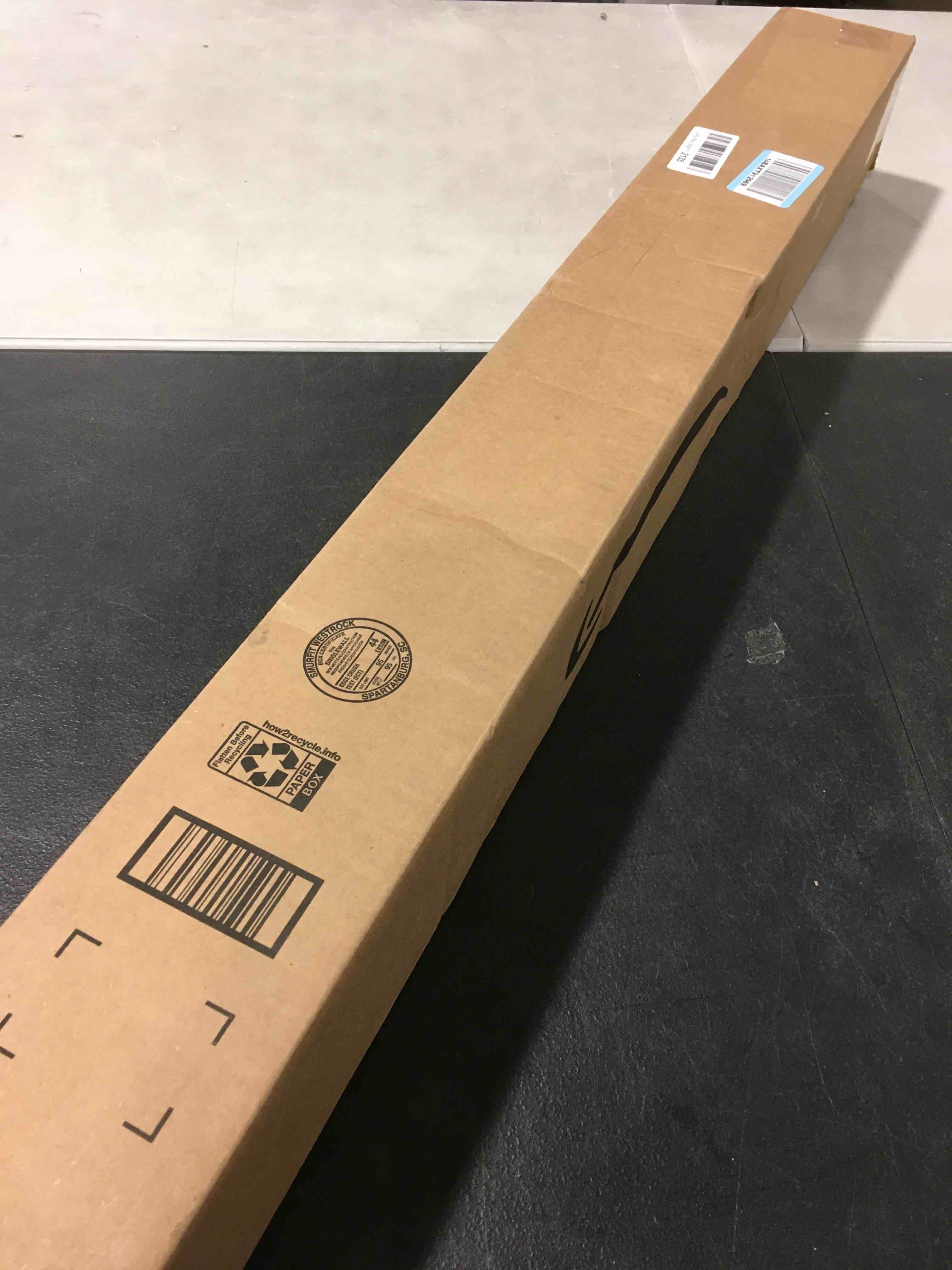 https://s3.amazonaws.com/lotting-images-prod/bidfta/RED5847221_1742214972557.jpeg