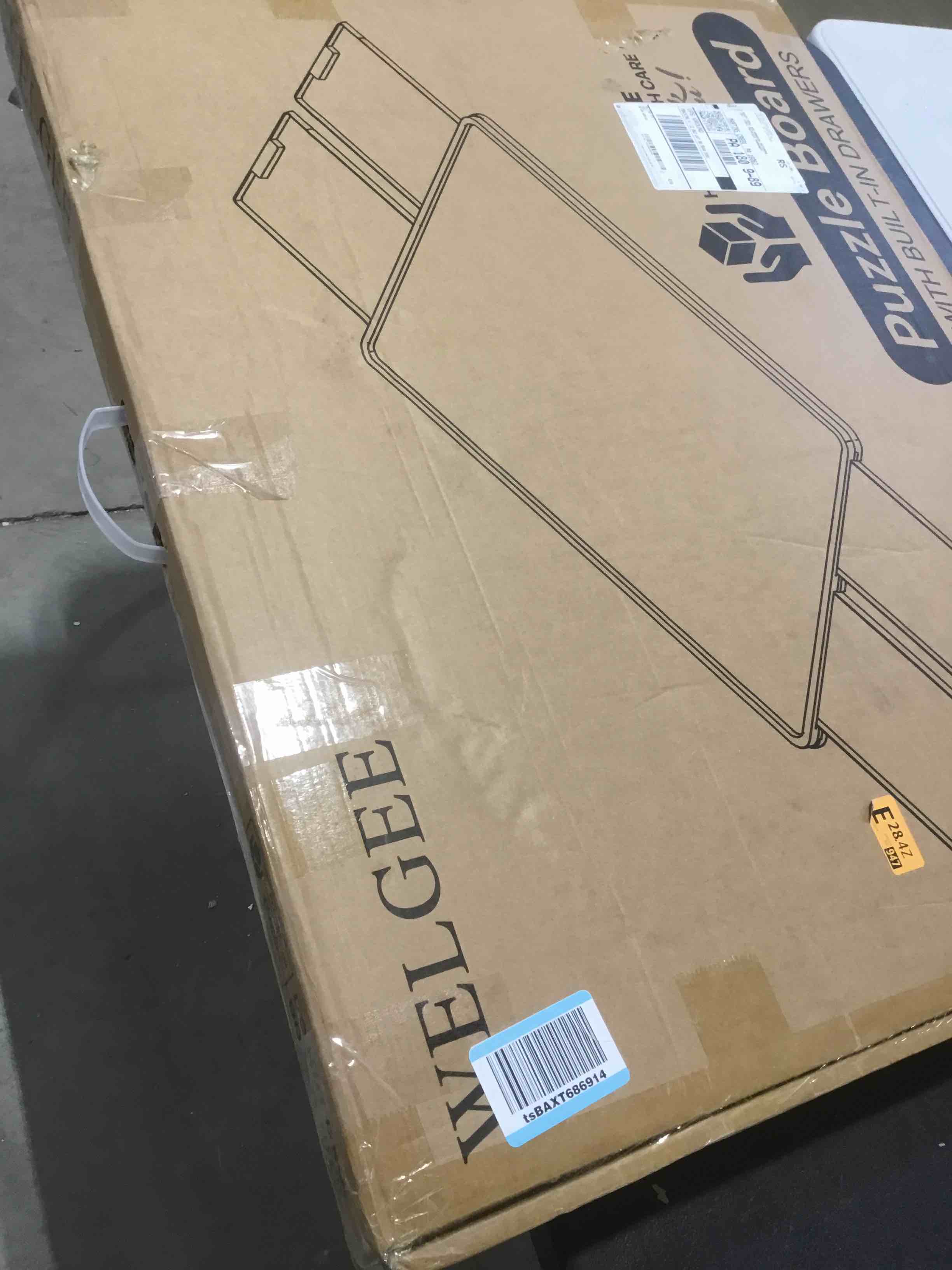 https://s3.amazonaws.com/lotting-images-prod/bidfta/RED5847275_1742232111036.jpeg