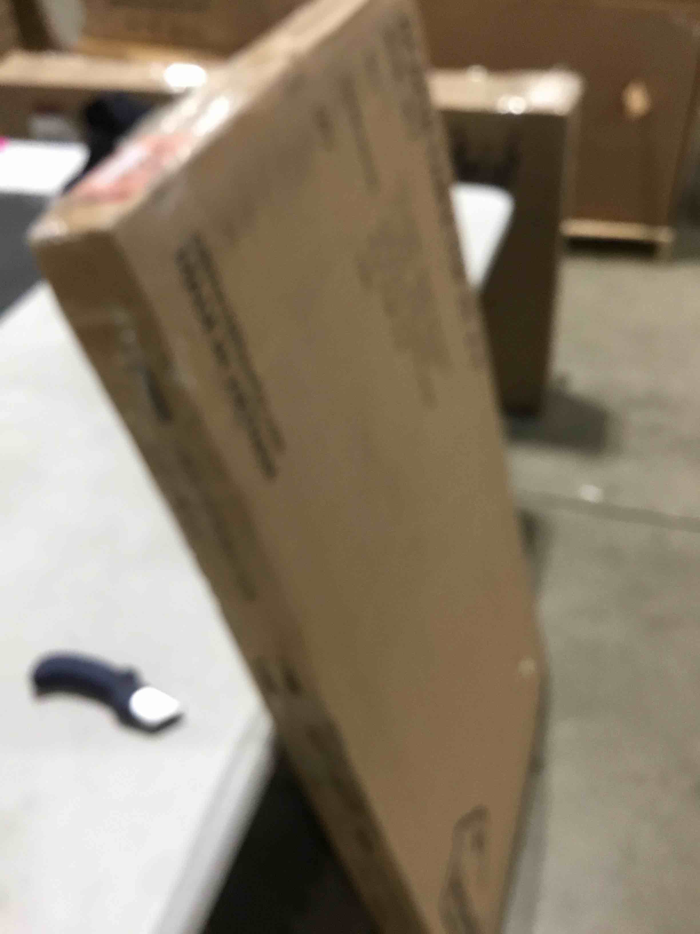 https://s3.amazonaws.com/lotting-images-prod/bidfta/RED5847341_1742301529228.jpeg
