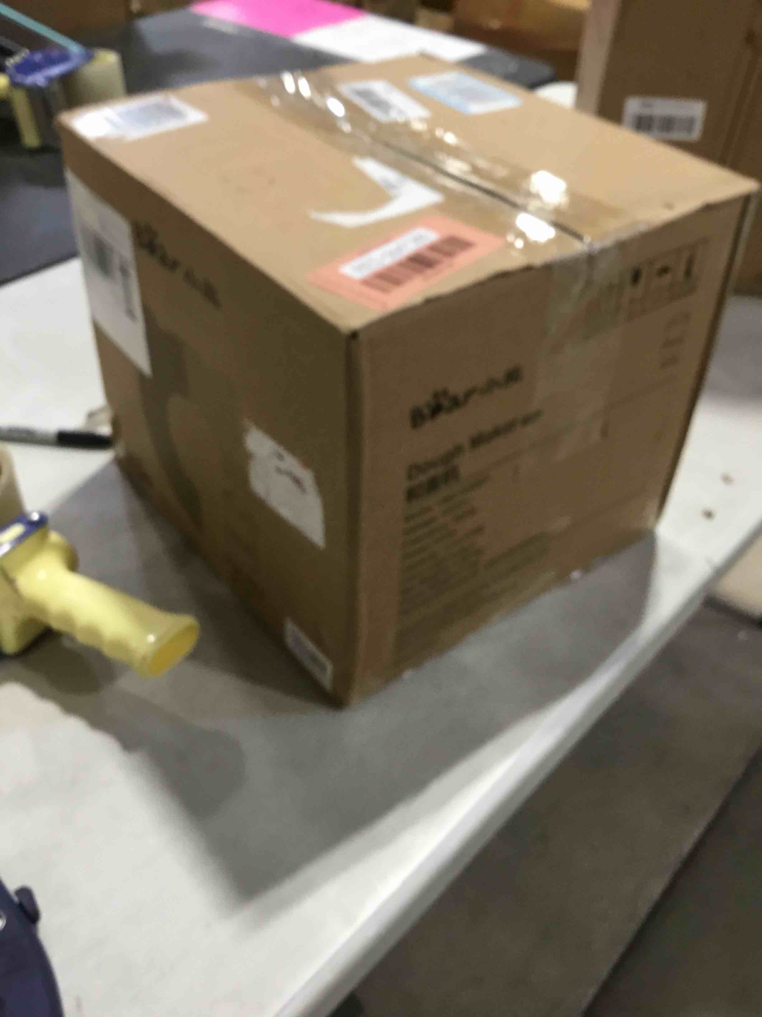 https://s3.amazonaws.com/lotting-images-prod/bidfta/RED5847386_1742305856001.jpeg