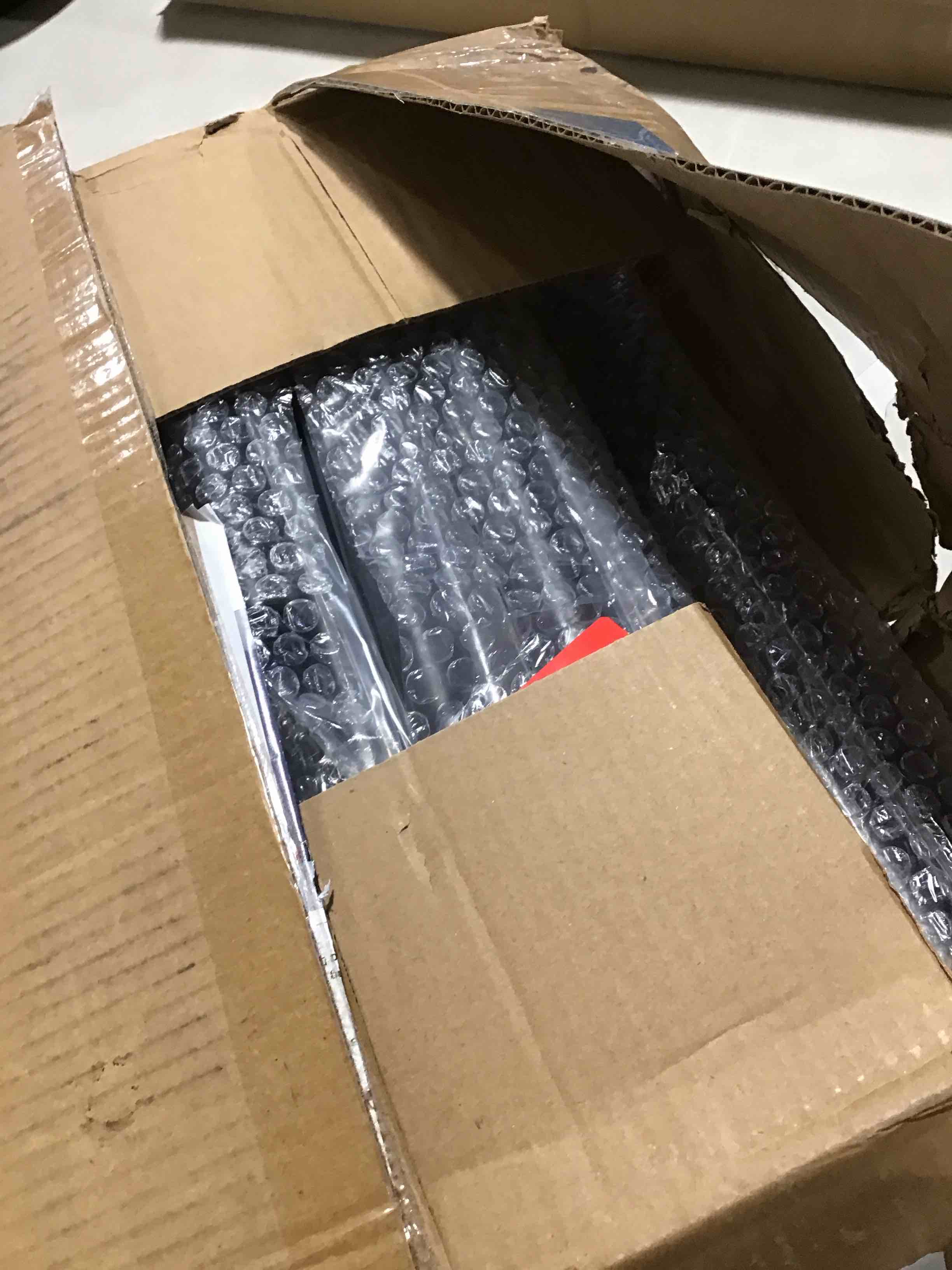 https://s3.amazonaws.com/lotting-images-prod/bidfta/RED5847541_1742394771843.jpeg