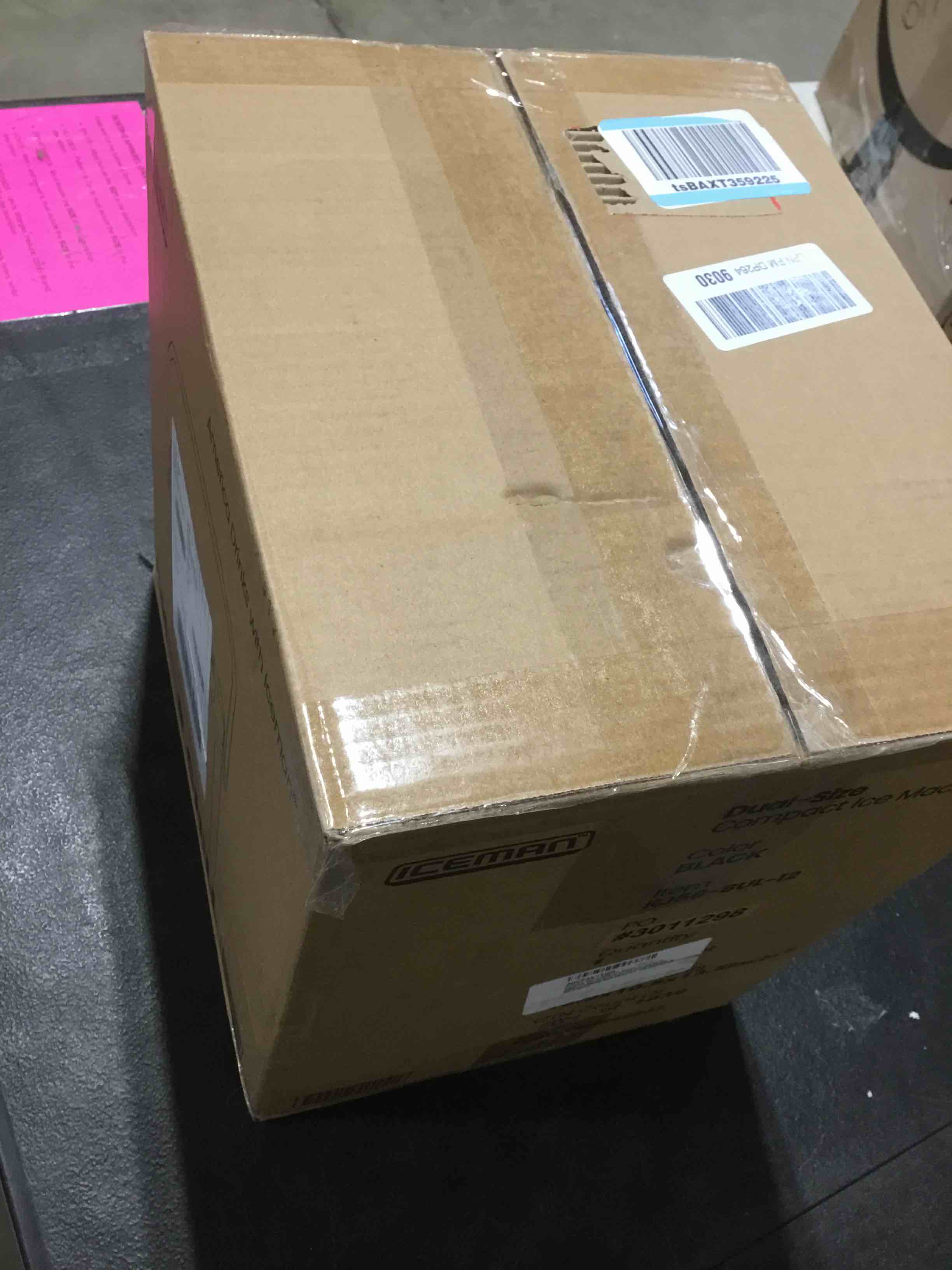 https://s3.amazonaws.com/lotting-images-prod/bidfta/RED5847657_1742490340114.jpeg