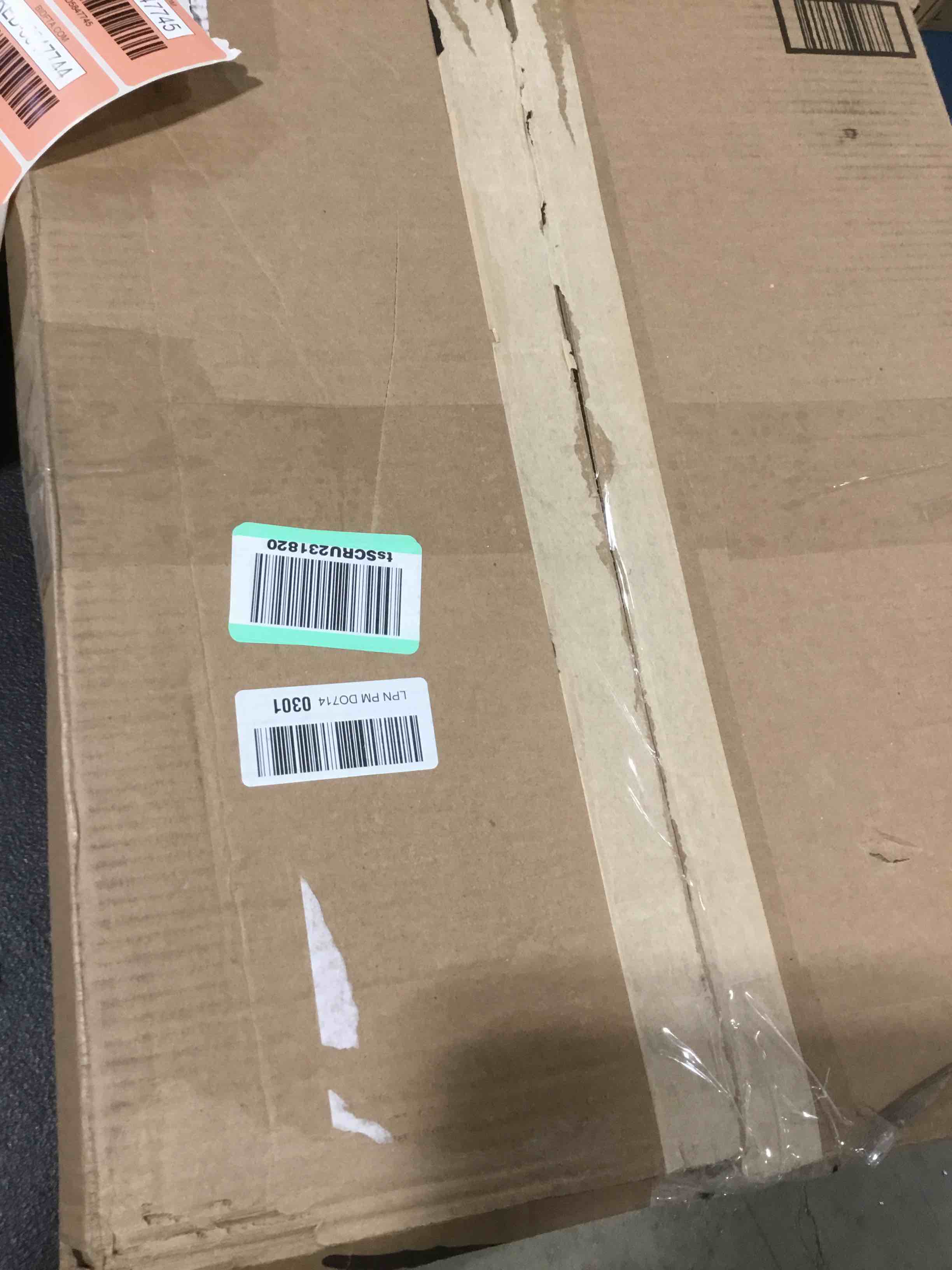 https://s3.amazonaws.com/lotting-images-prod/bidfta/RED5847726_1742492112759.jpeg