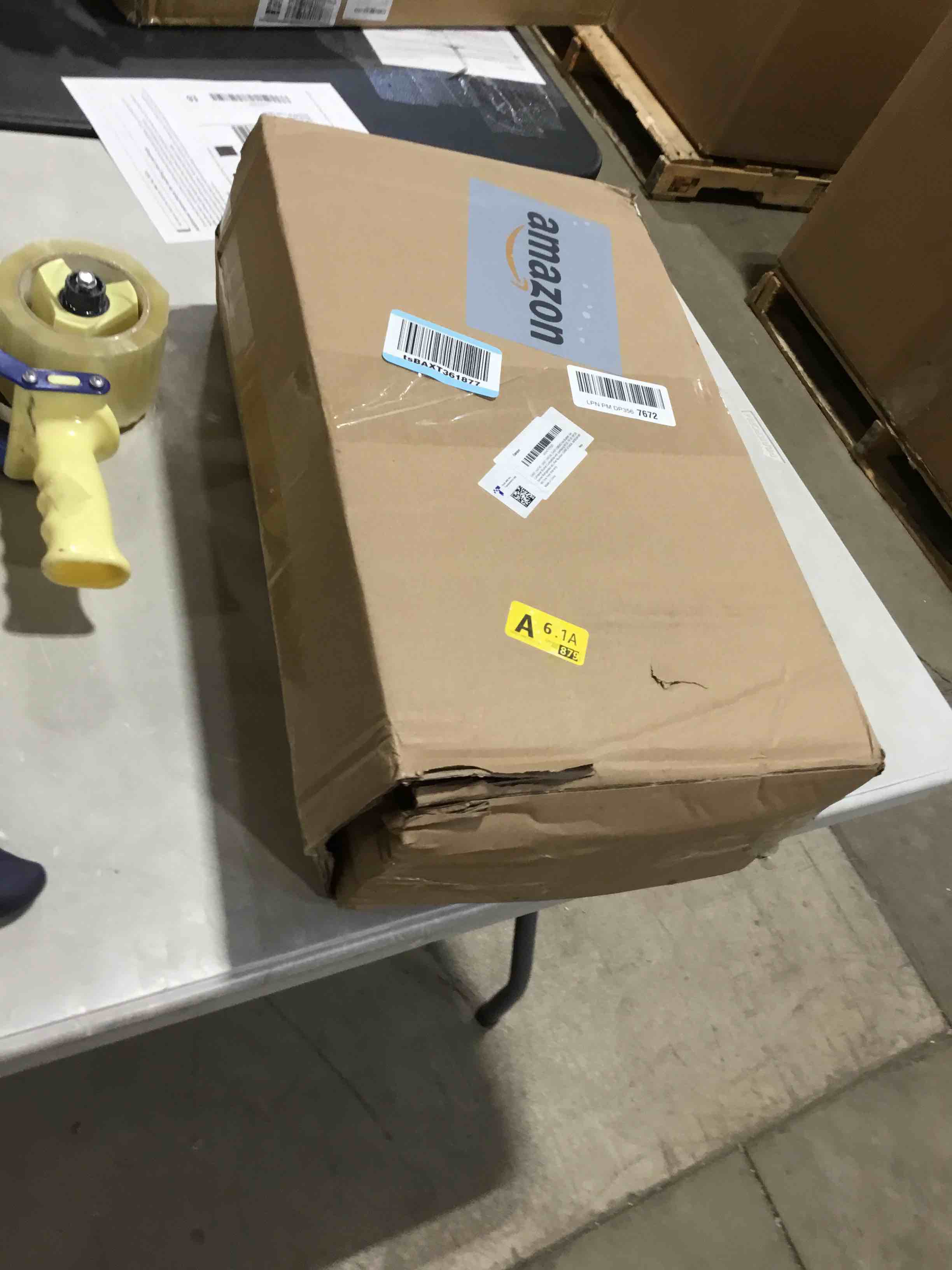 https://s3.amazonaws.com/lotting-images-prod/bidfta/RED5847775_1742494796057.jpeg