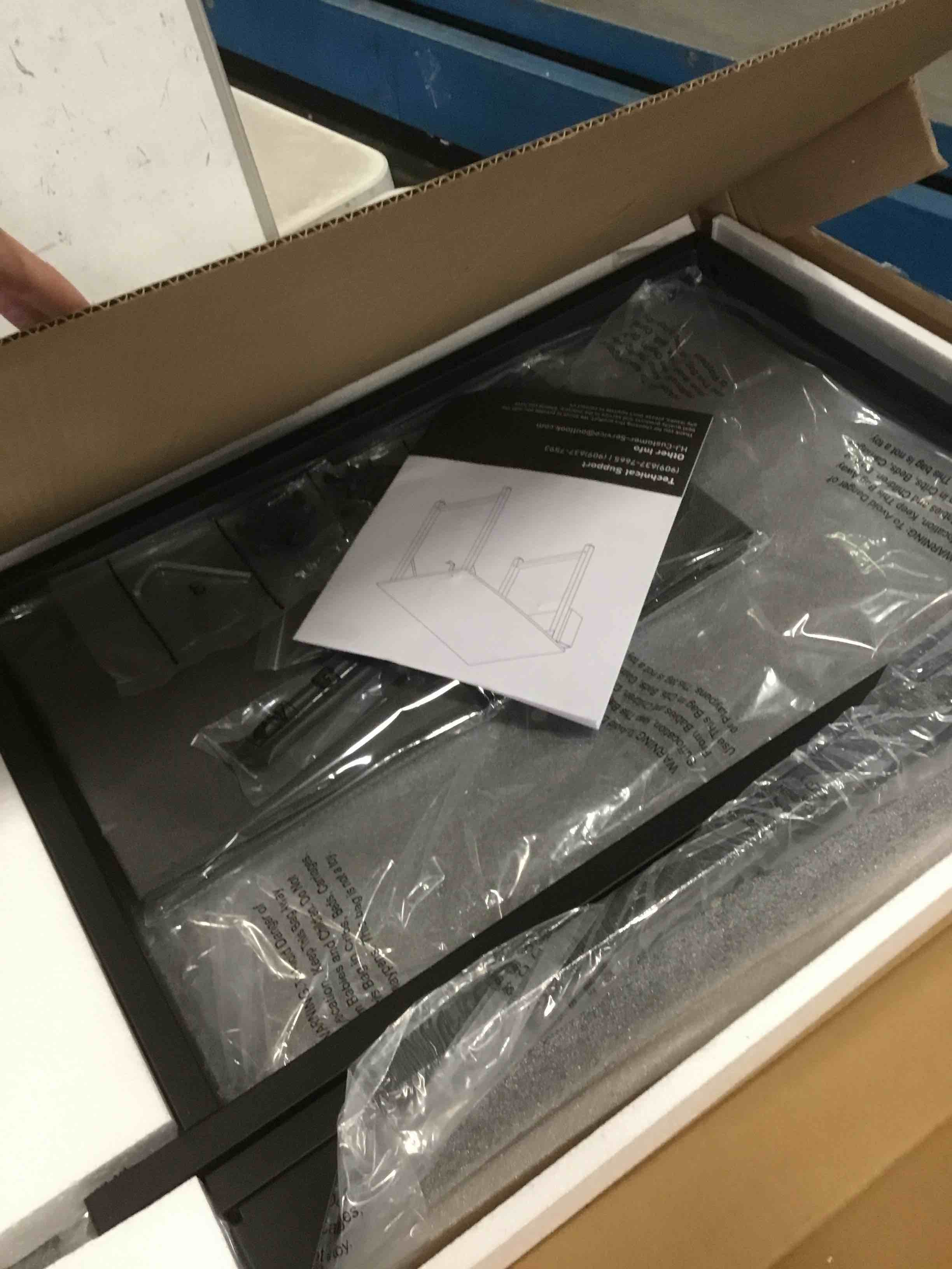 https://s3.amazonaws.com/lotting-images-prod/bidfta/RED5849486_1705769295363.jpeg