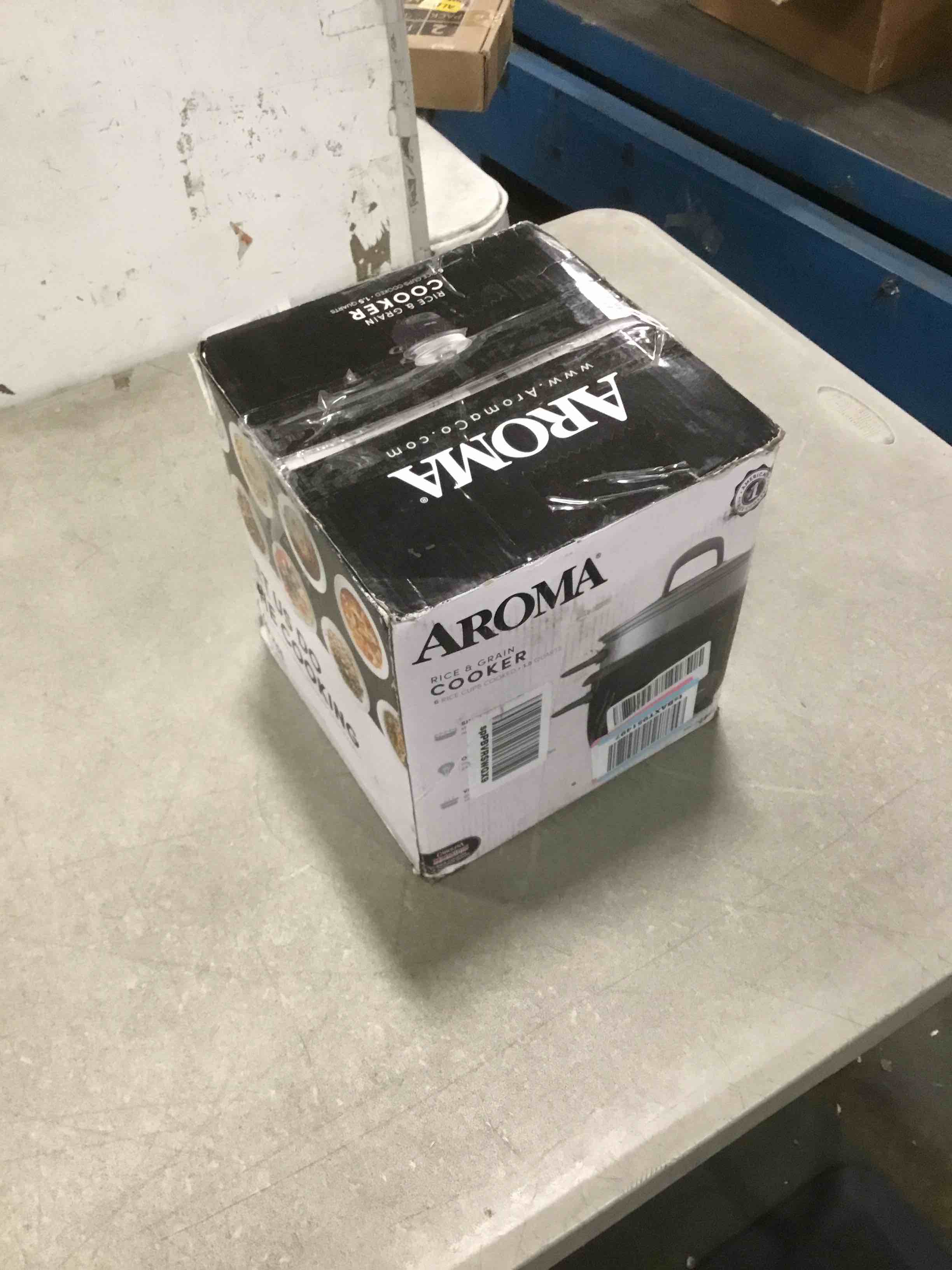 https://s3.amazonaws.com/lotting-images-prod/bidfta/RED5849897_1706024514552.jpeg