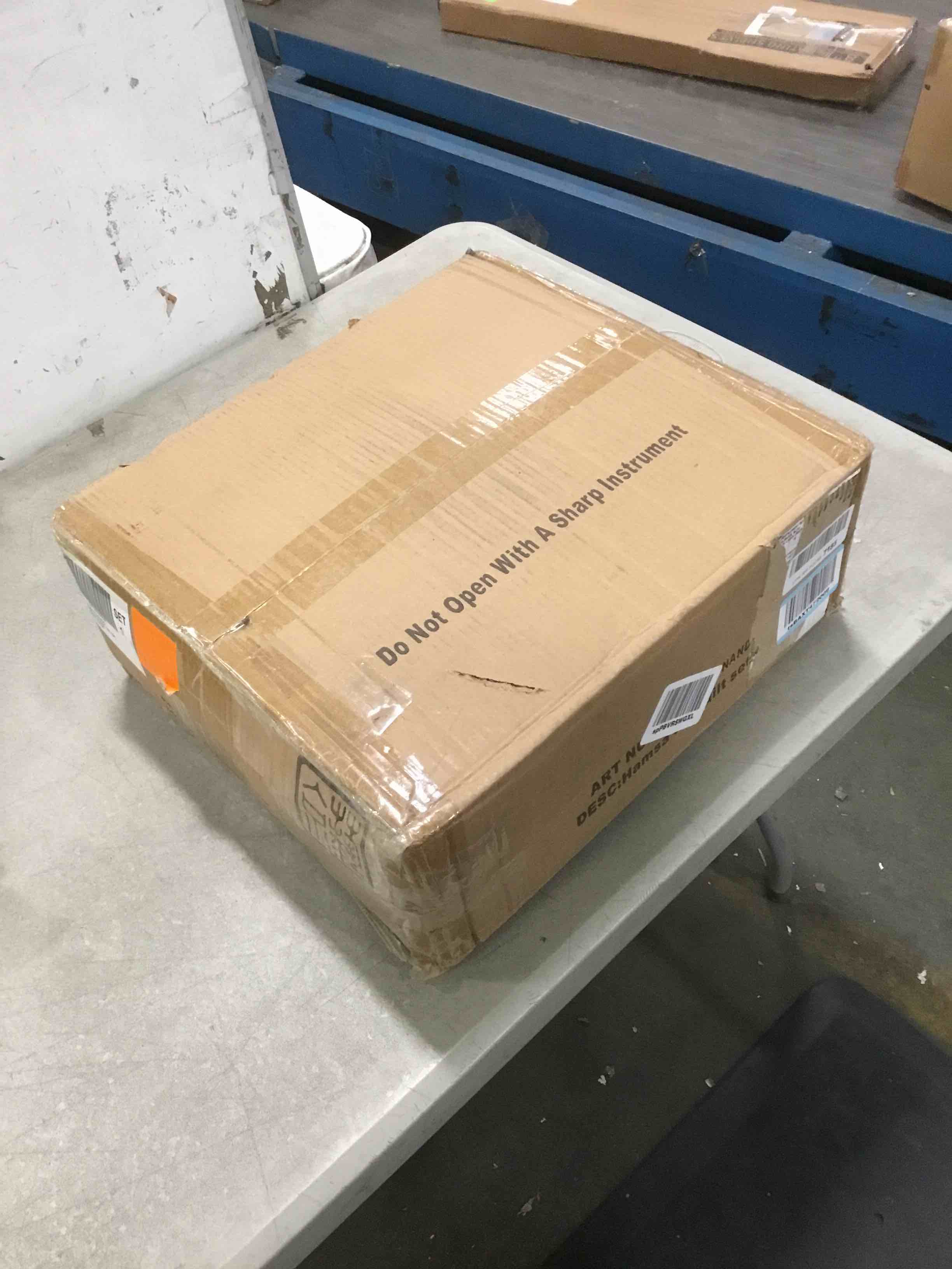 https://s3.amazonaws.com/lotting-images-prod/bidfta/RED5849906_1706025191287.jpeg