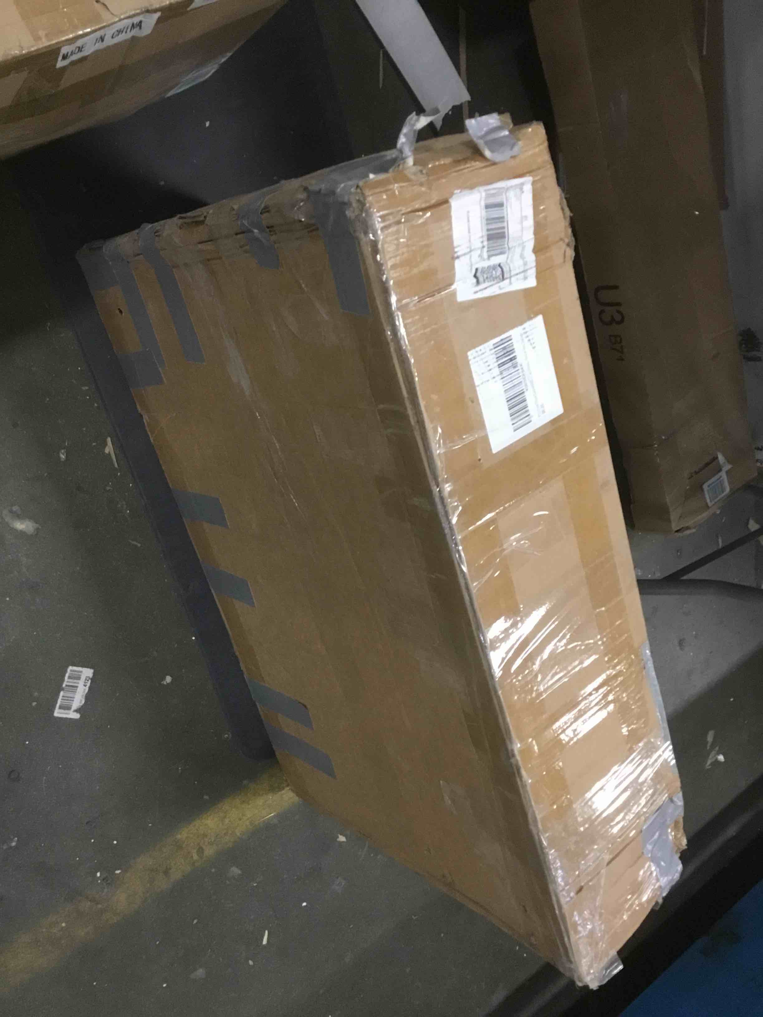 https://s3.amazonaws.com/lotting-images-prod/bidfta/RED5849985_1706036706928.jpeg