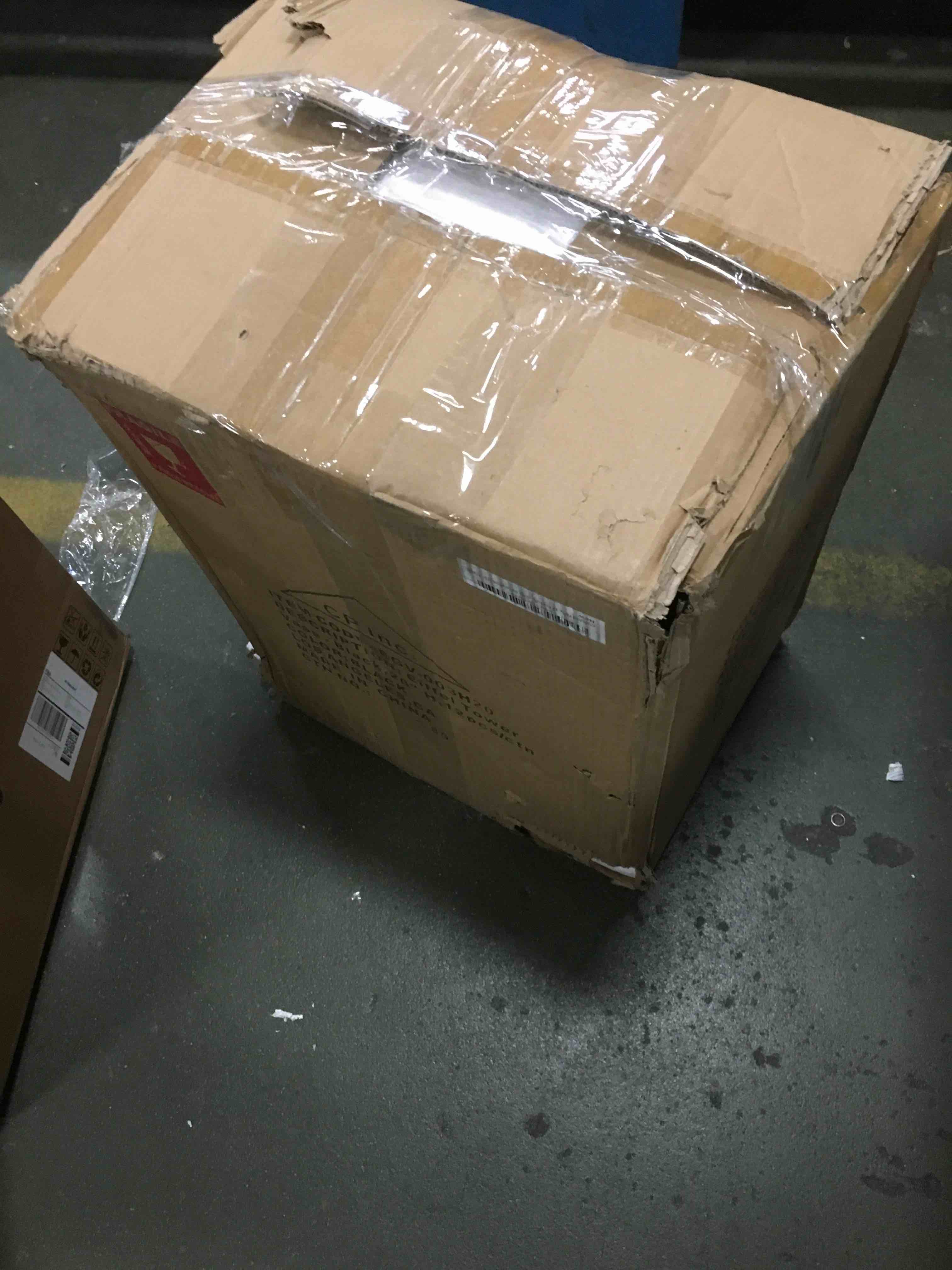 https://s3.amazonaws.com/lotting-images-prod/bidfta/RED5850912_1705683548078.jpeg