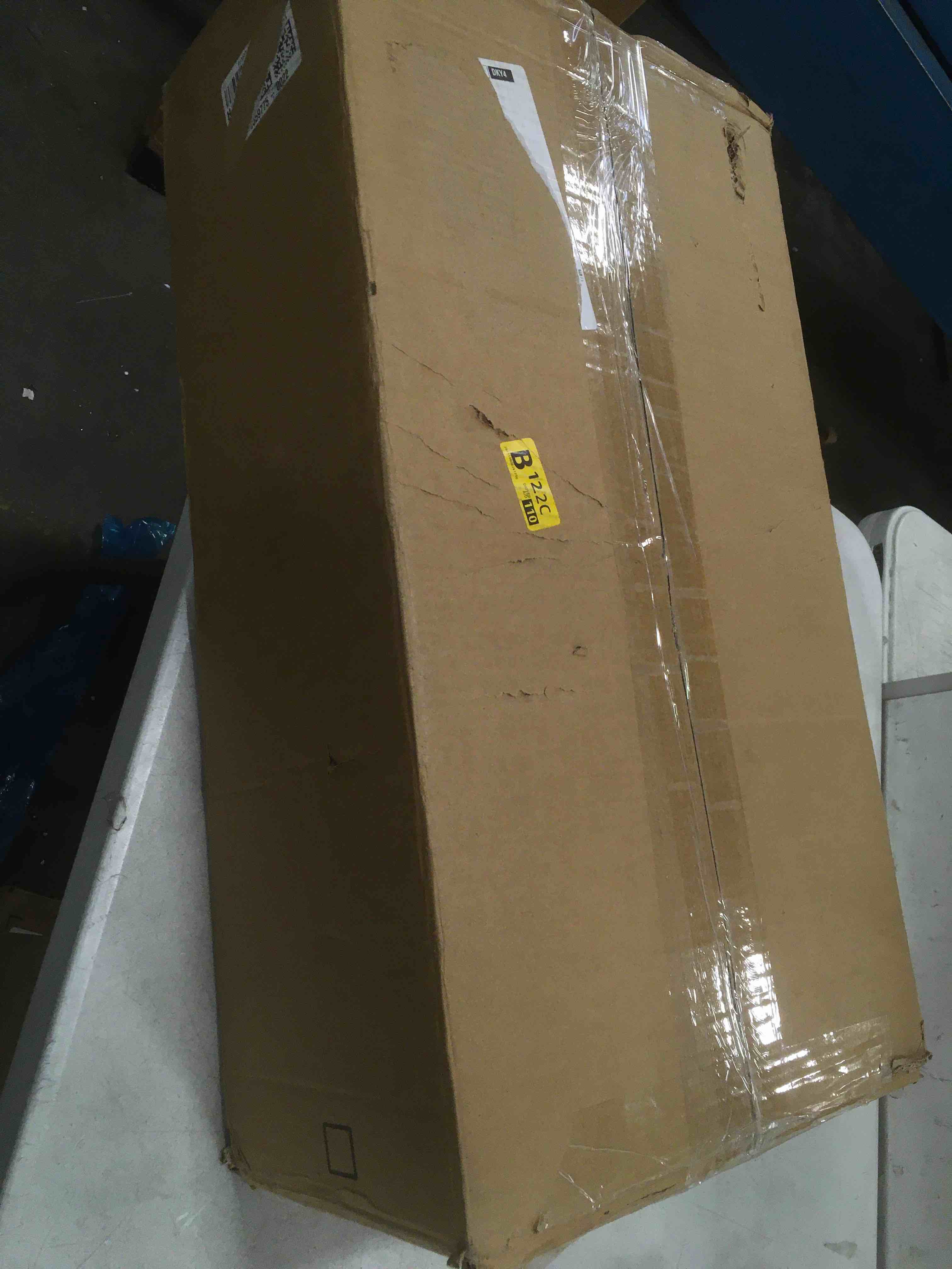 https://s3.amazonaws.com/lotting-images-prod/bidfta/RED5851689_1706038326101.jpeg