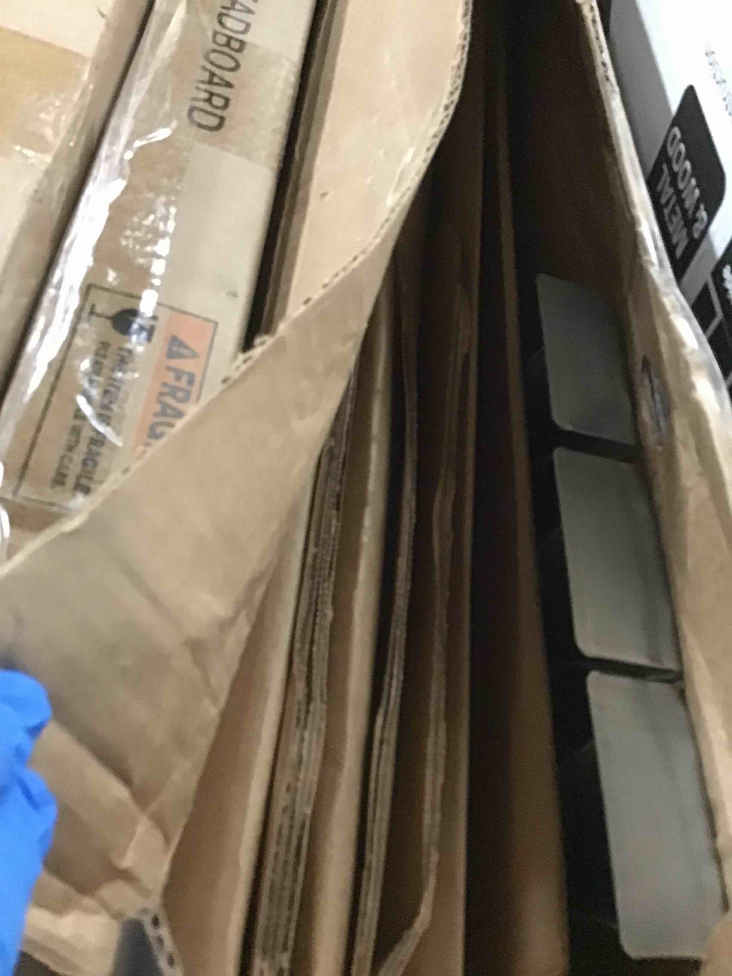 https://s3.amazonaws.com/lotting-images-prod/bidfta/RED5853718_1714570025210.jpeg