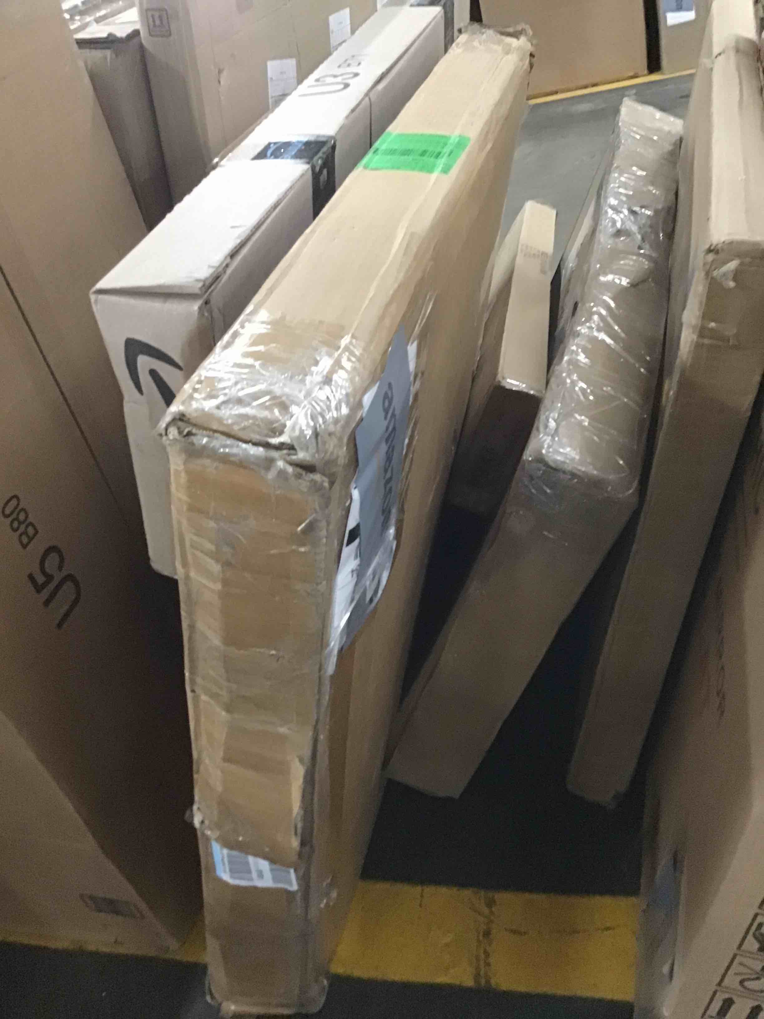 https://s3.amazonaws.com/lotting-images-prod/bidfta/RED5853722_1714570554636.jpeg