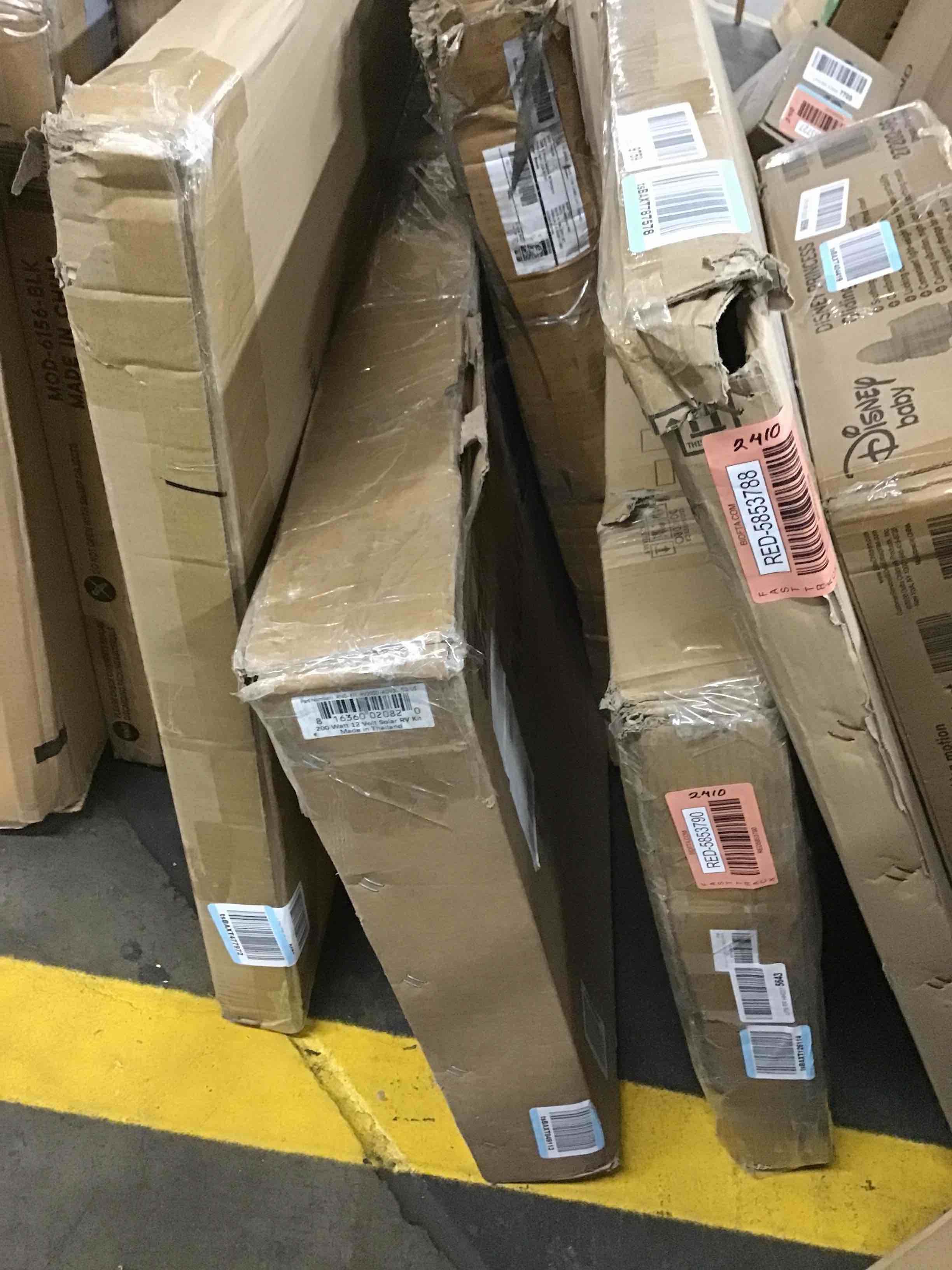 https://s3.amazonaws.com/lotting-images-prod/bidfta/RED5853792_1714586101794.jpeg