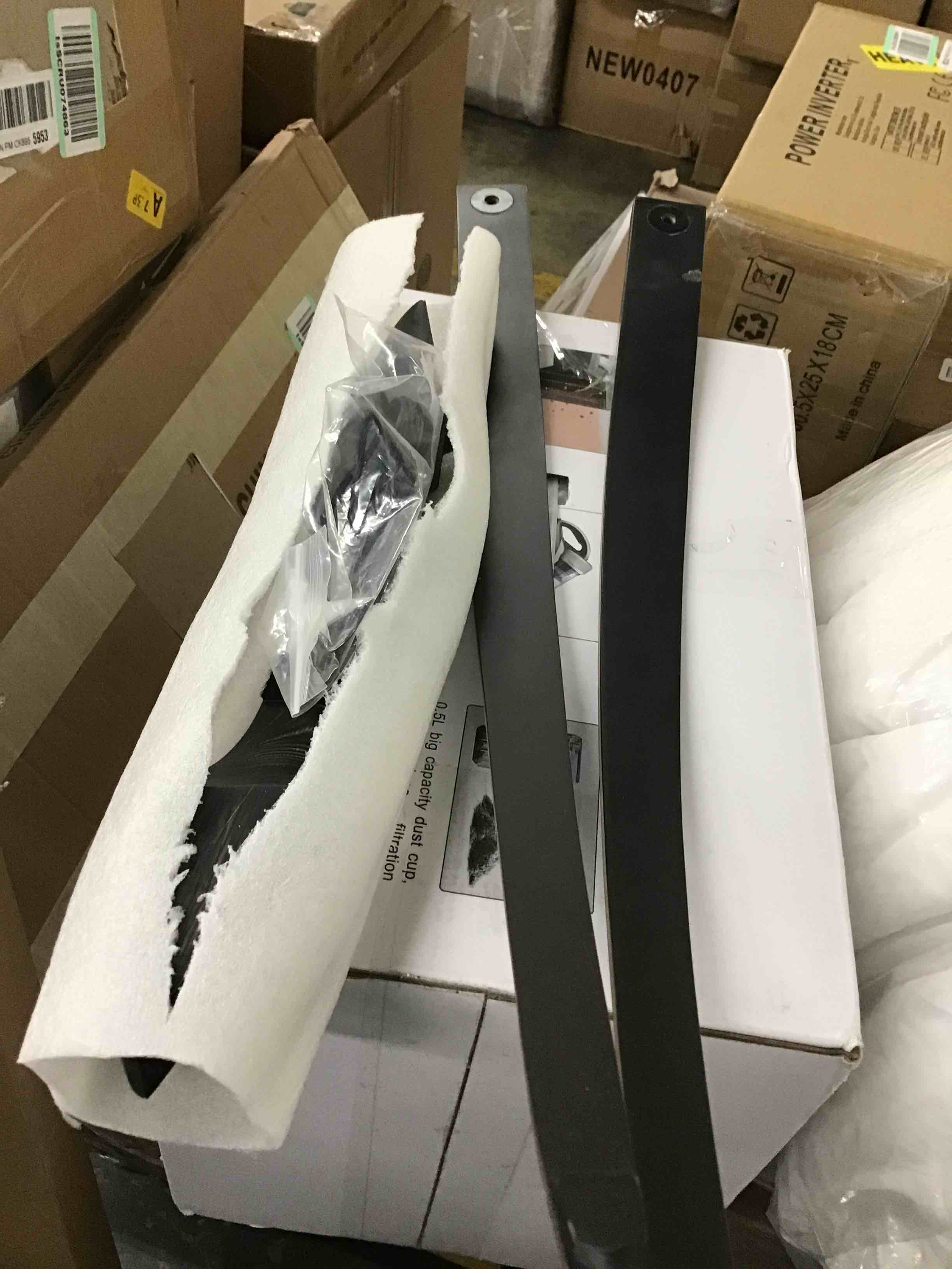 https://s3.amazonaws.com/lotting-images-prod/bidfta/RED5854037_1715351936132.jpeg