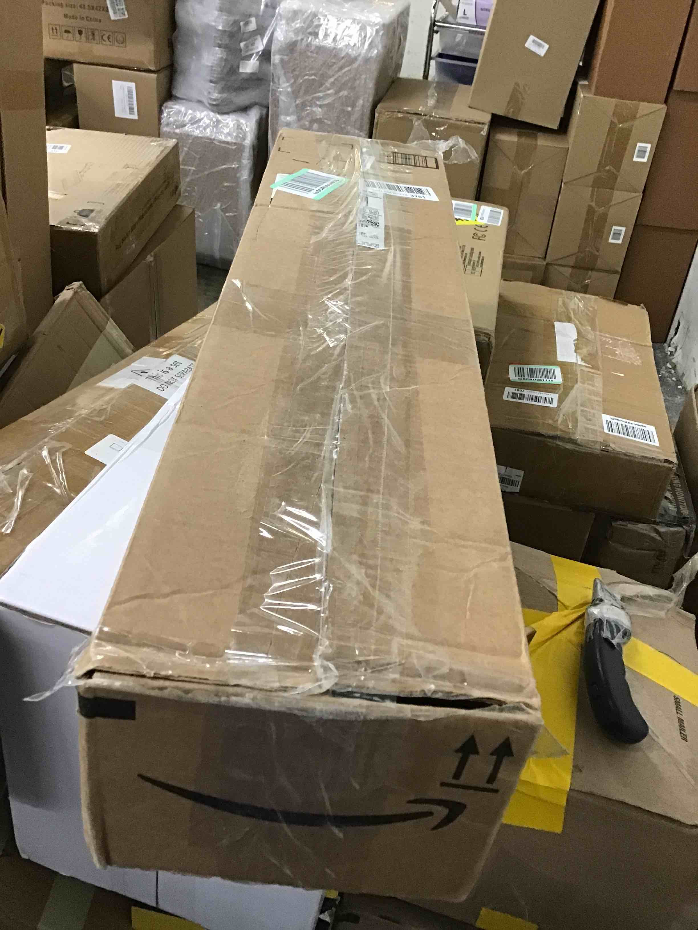 https://s3.amazonaws.com/lotting-images-prod/bidfta/RED5854041_1715354844383.jpeg