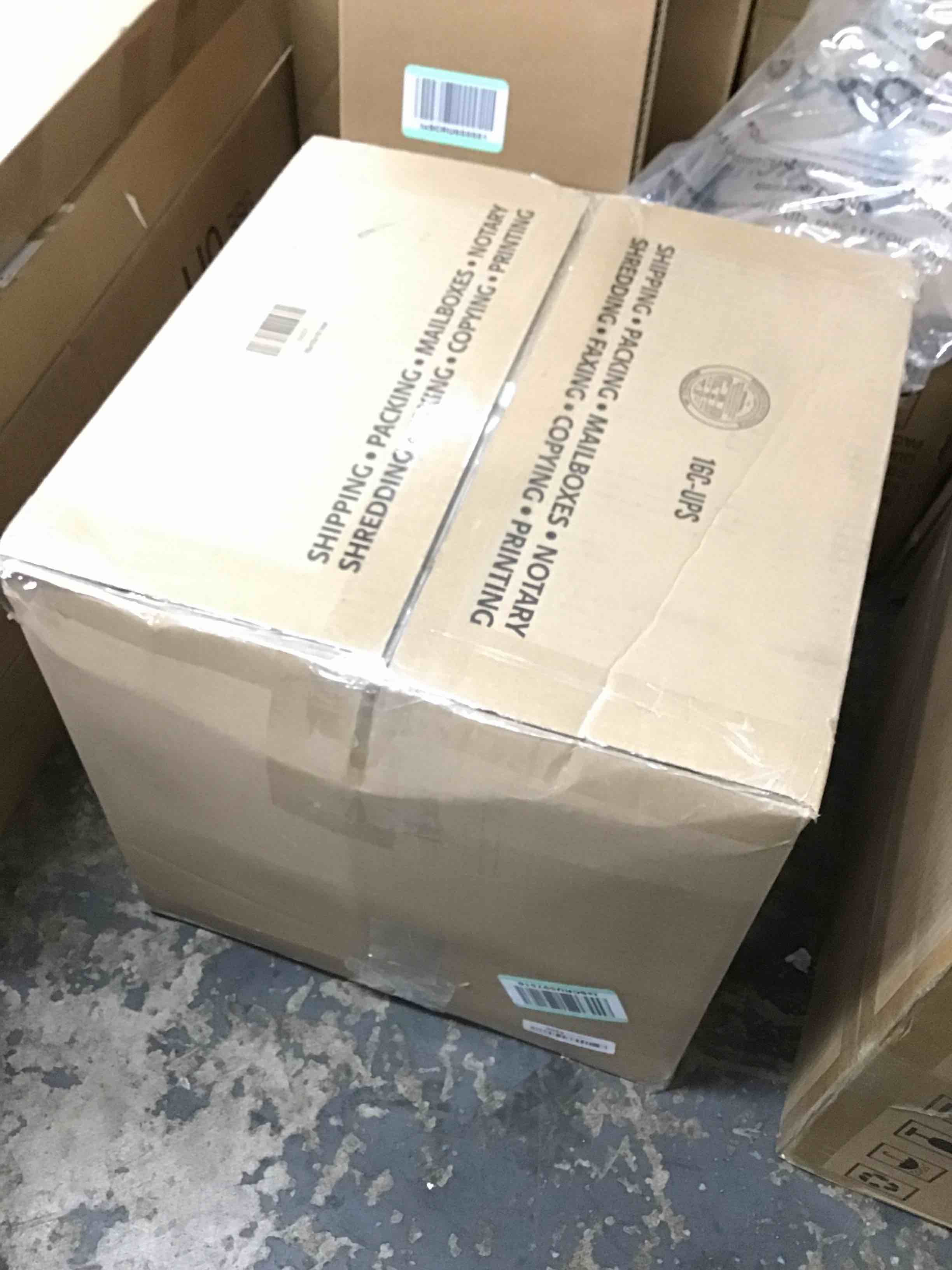 https://s3.amazonaws.com/lotting-images-prod/bidfta/RED5854051_1715361655435.jpeg