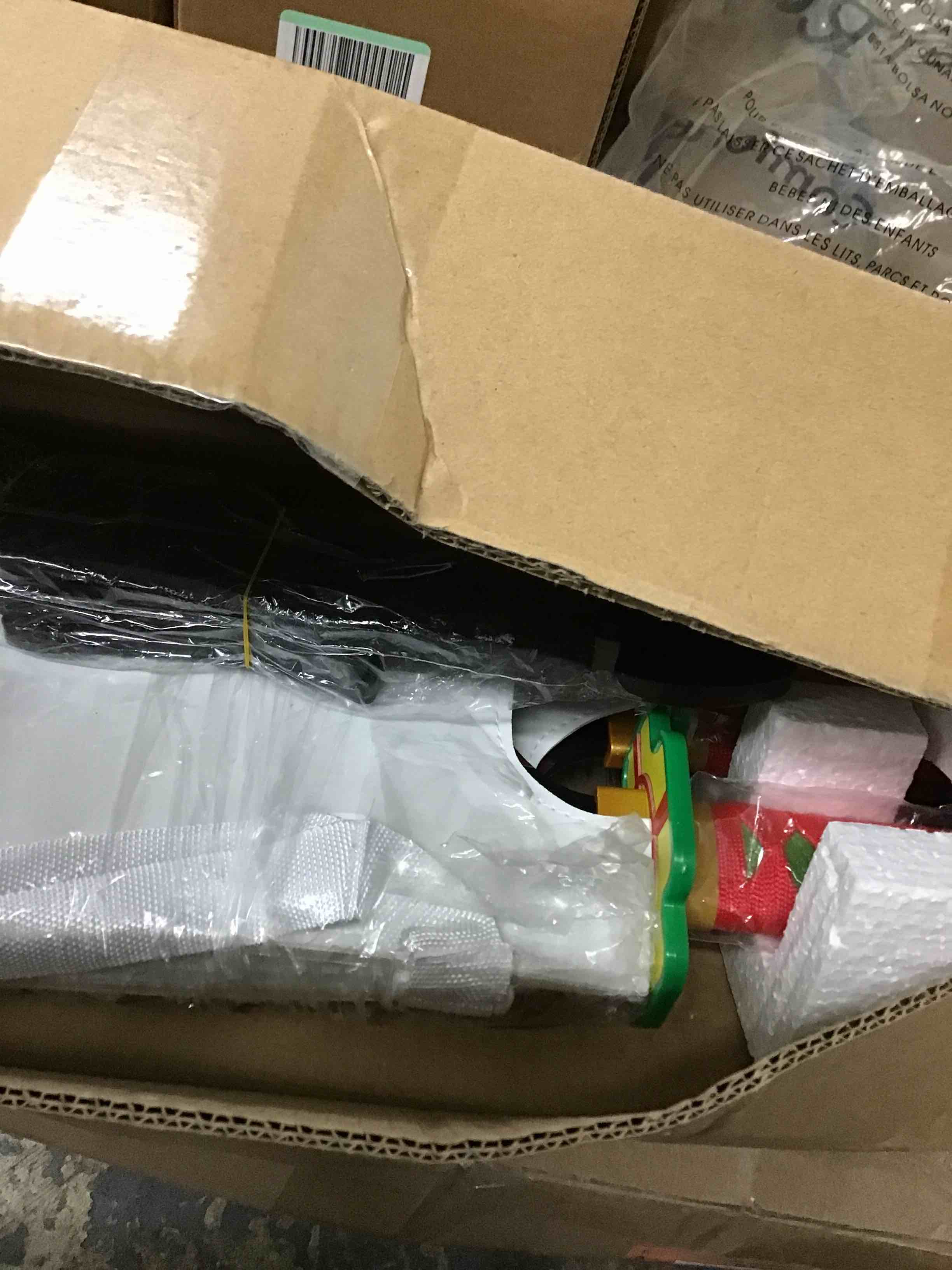 https://s3.amazonaws.com/lotting-images-prod/bidfta/RED5854052_1715602443306.jpeg